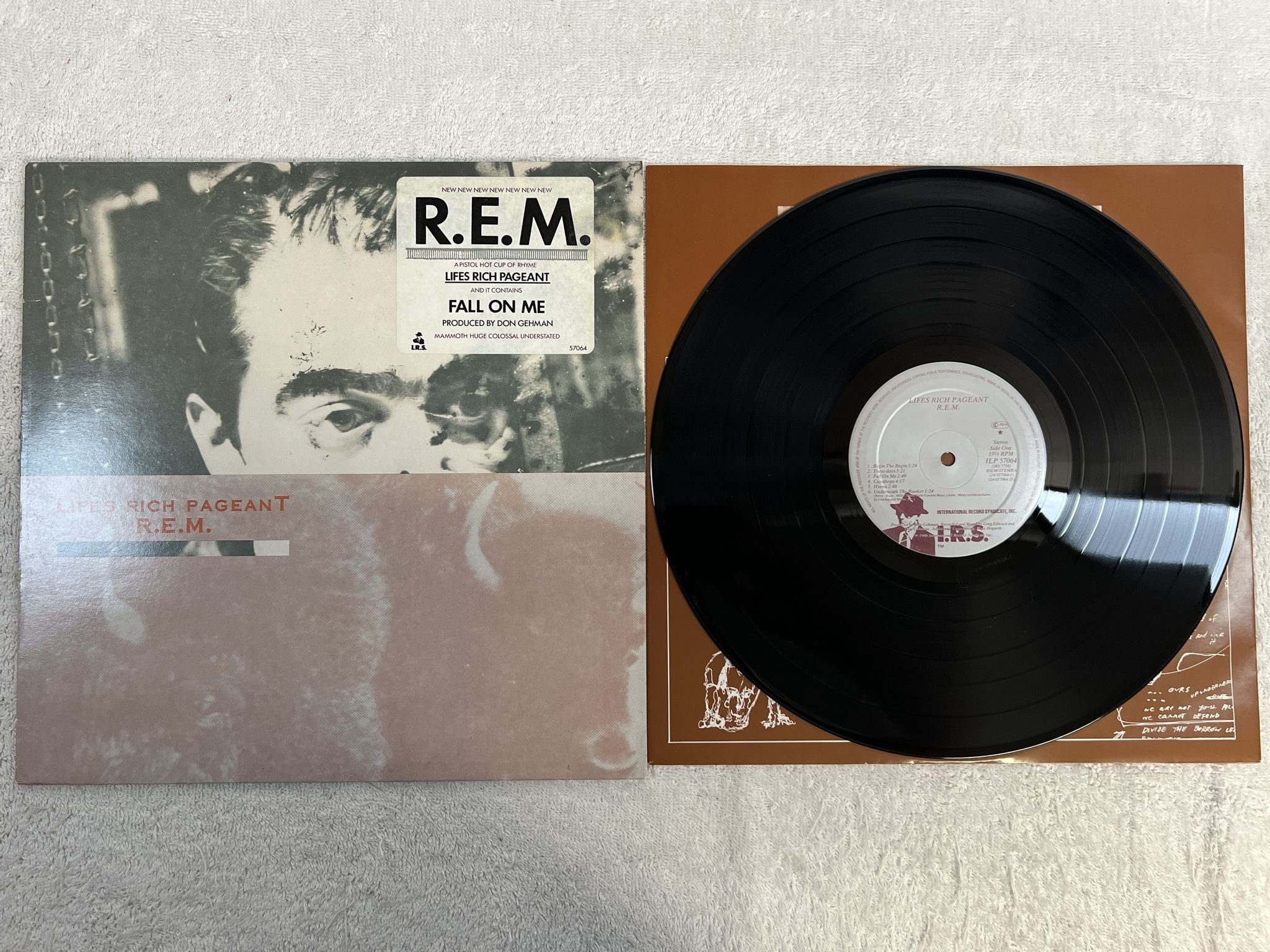 Omslagsbild för skivan R.E.M. Lifes Rich Pageant LP -86 I.R.S. ILP 57064
