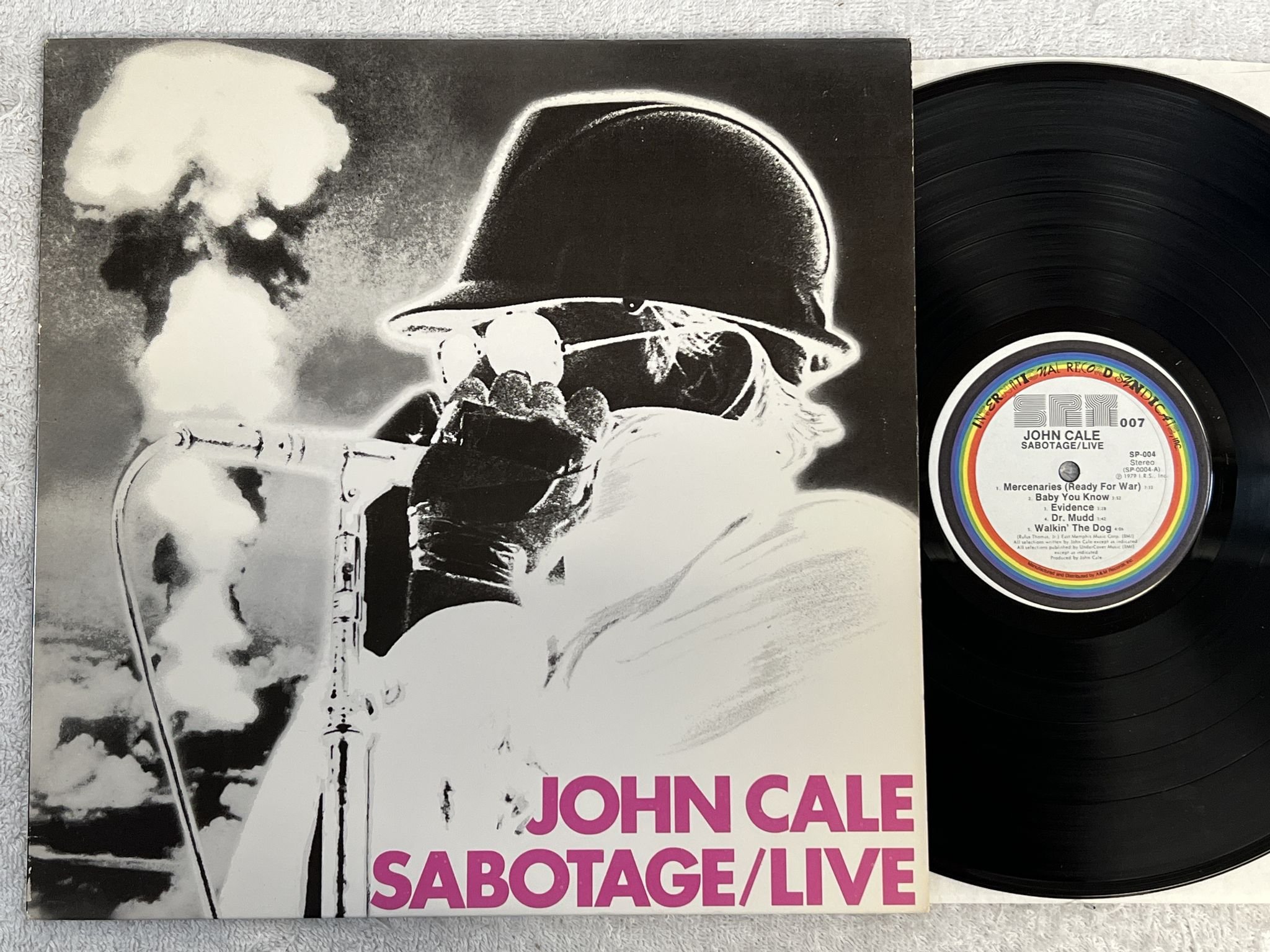 Omslagsbild för skivan JOHN CALE Sabotage / Live LP -79 SPY RECORDS SP 004