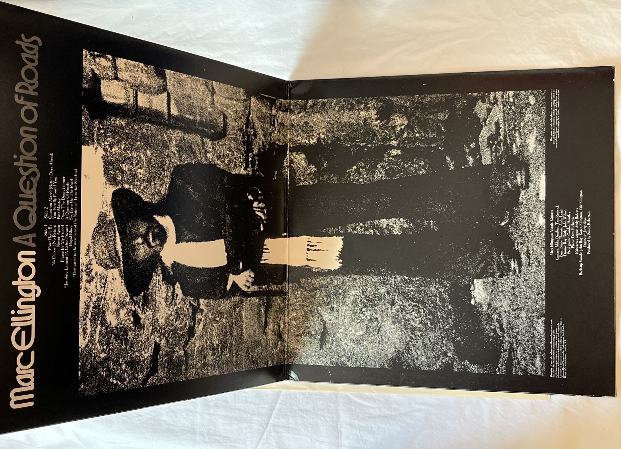 Omslagsbild för skivan MARC ELLINGTON a question of roads LP -72 UK PHILIPS 6308120 *** RARE FOLK ***