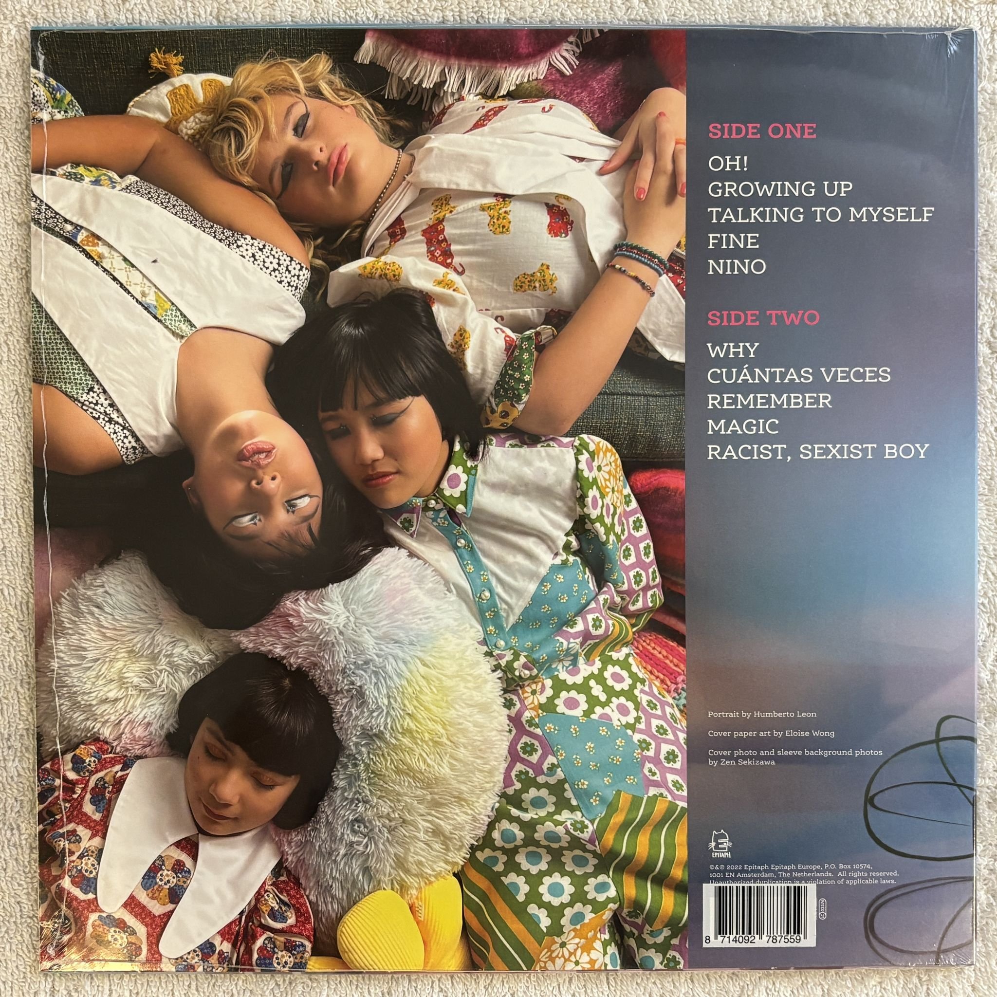 Omslagsbild för skivan THE LINDA LINDAS growing up LP -2022 Epitaph 7875-1