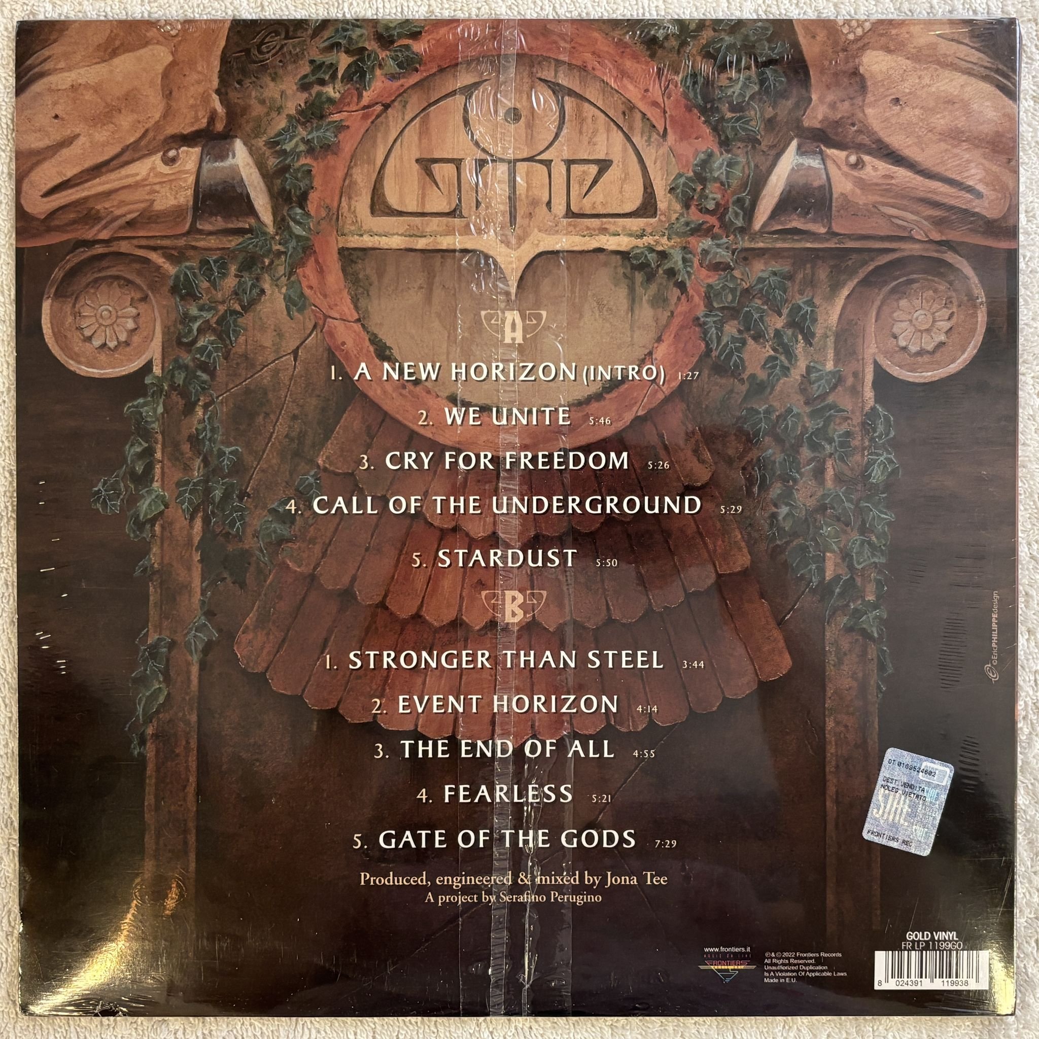 Omslagsbild för skivan NEW HORIZON Gate Of The Gods LP- 2022 Frontiers Music SRL – FR LP 1199GO