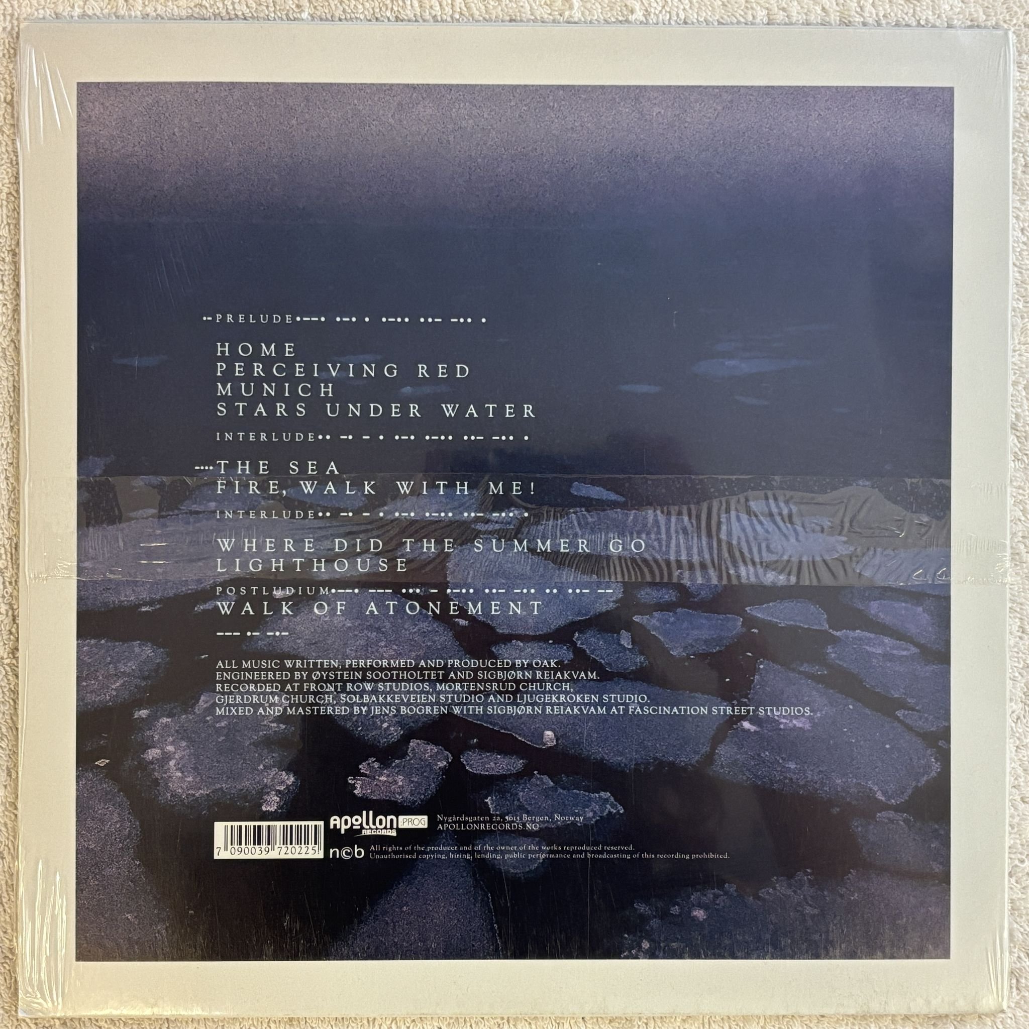 Omslagsbild för skivan OAK Lighthouse LP Norway Apollon Records: PROG – ARP002LP