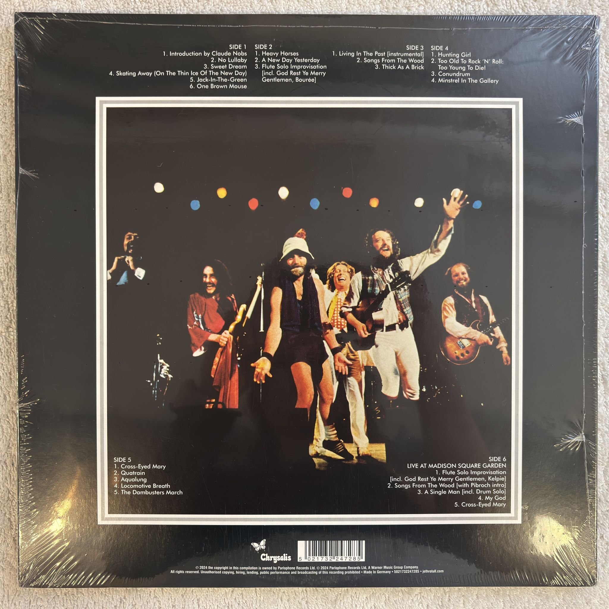 Omslagsbild för skivan JETHRO TULL Live: Bursting Out 3xLP -2024