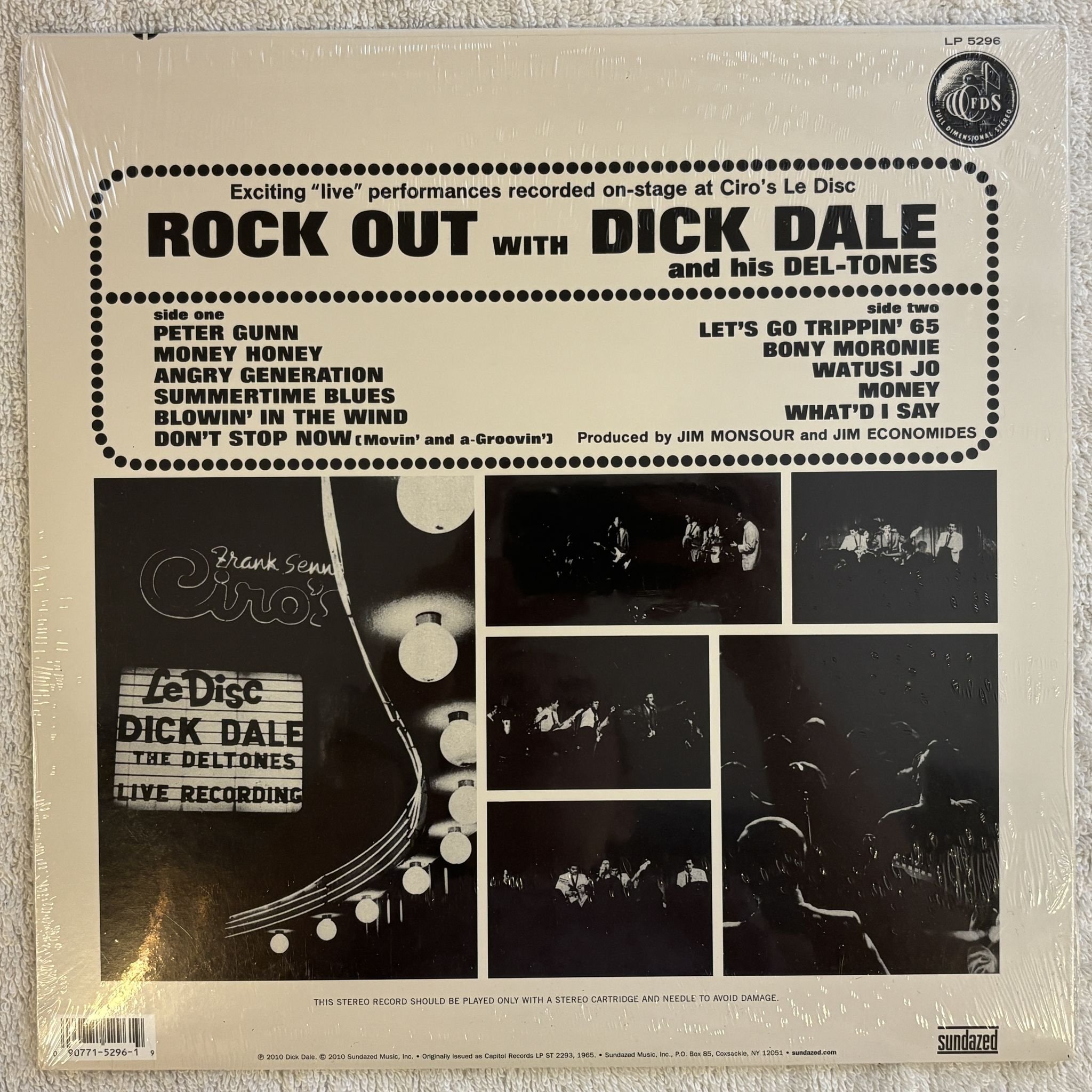 Omslagsbild för skivan DICK DALE & HIS DEL-TONES rock out wi... LP -2010 (Reissue) Sundaze Music LP5296