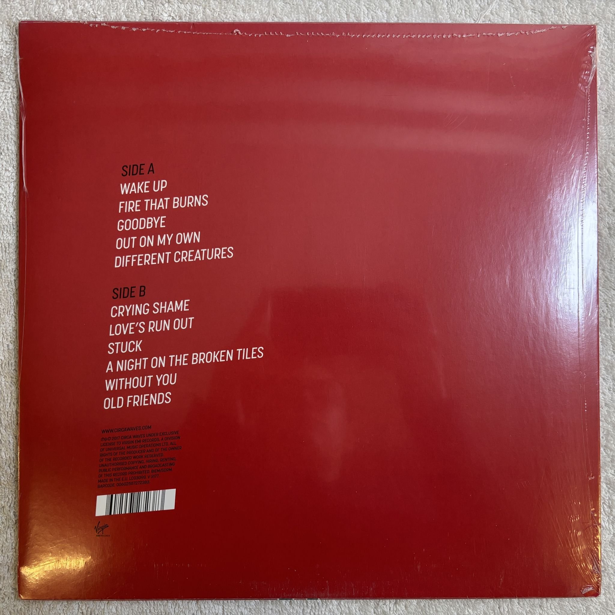 Omslagsbild för skivan CIRCA WAVES Different Creatures LP- 2017 Virgin EMI Records – V 3177