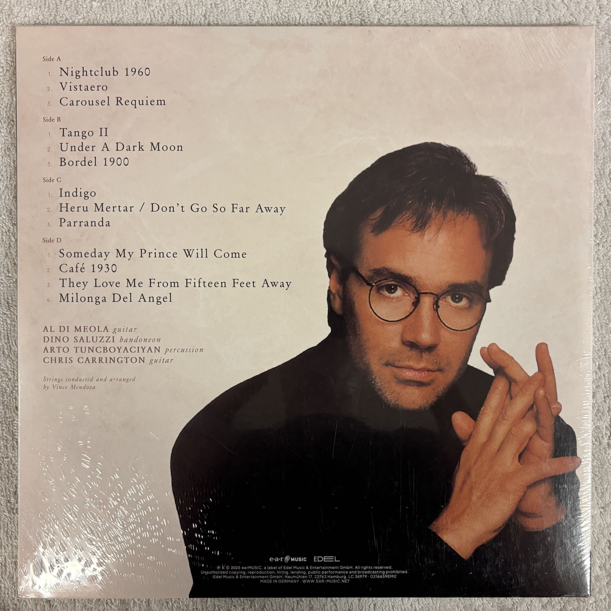 Omslagsbild för skivan AI DI MEOLA World Sinfonia - Heart Of The.. 2xLP- 2023 Ear Music 0216659EMU