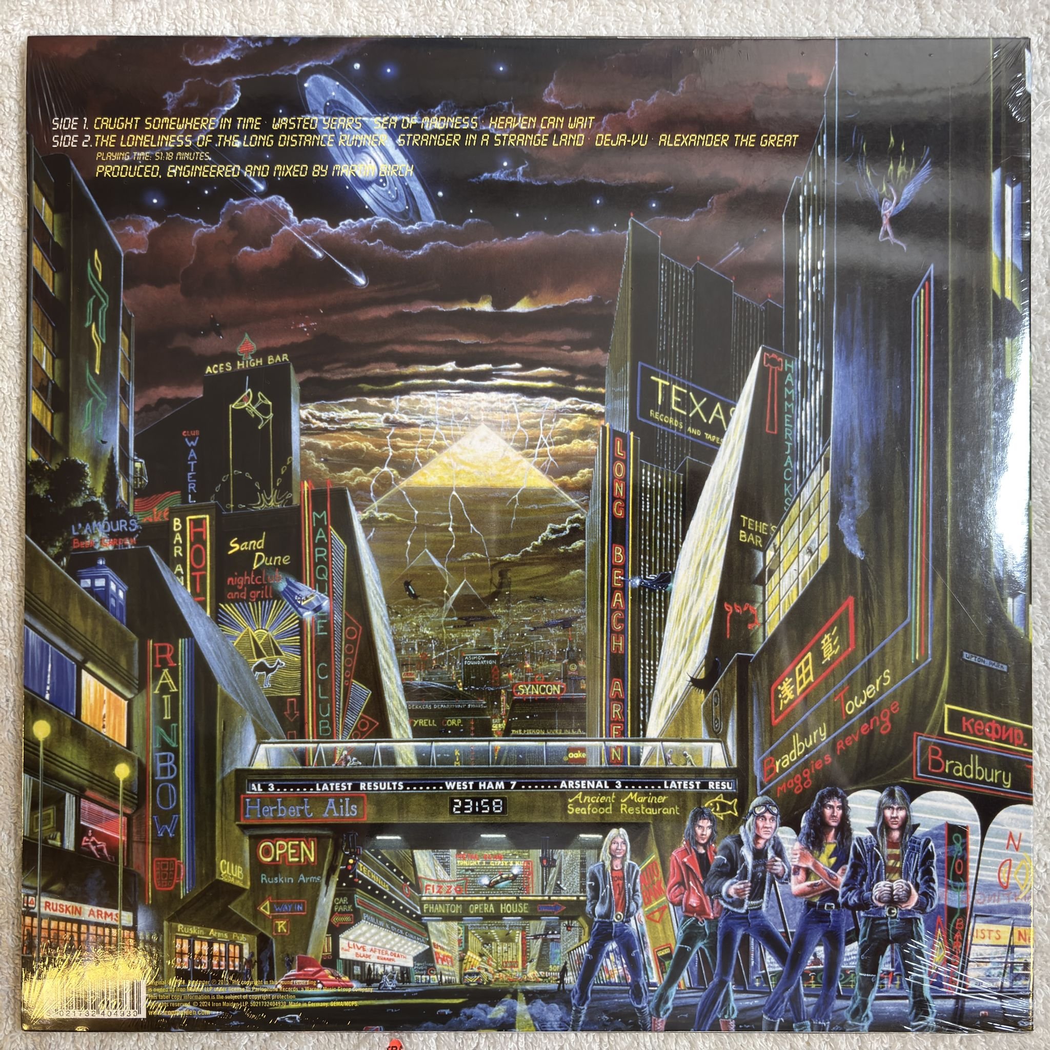 Omslagsbild för skivan IRON MAIDEN Somewhere in Time LP- 2024 Parlophone 5021732404930