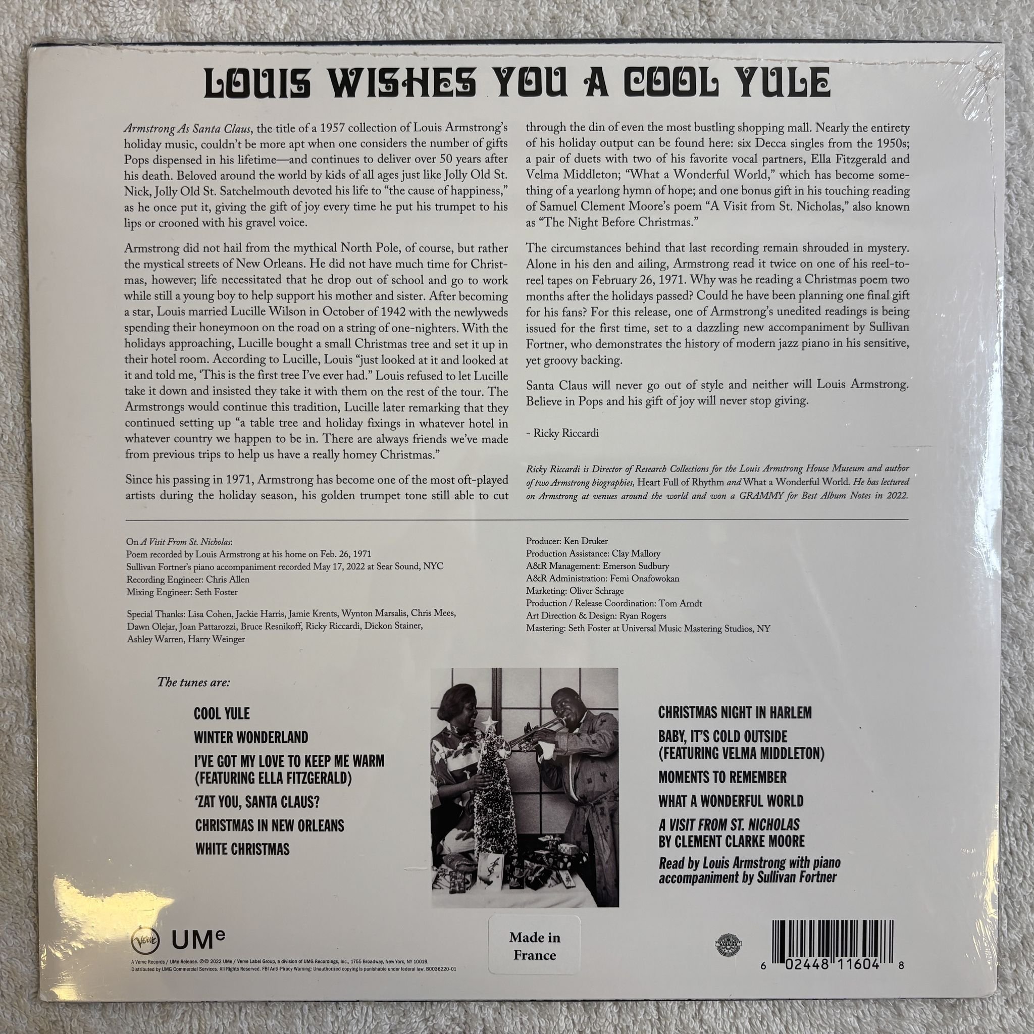 Omslagsbild för skivan LOUIS Louis Wishes You A Cool Yule LP -2022 Verve Records – B0036220-01