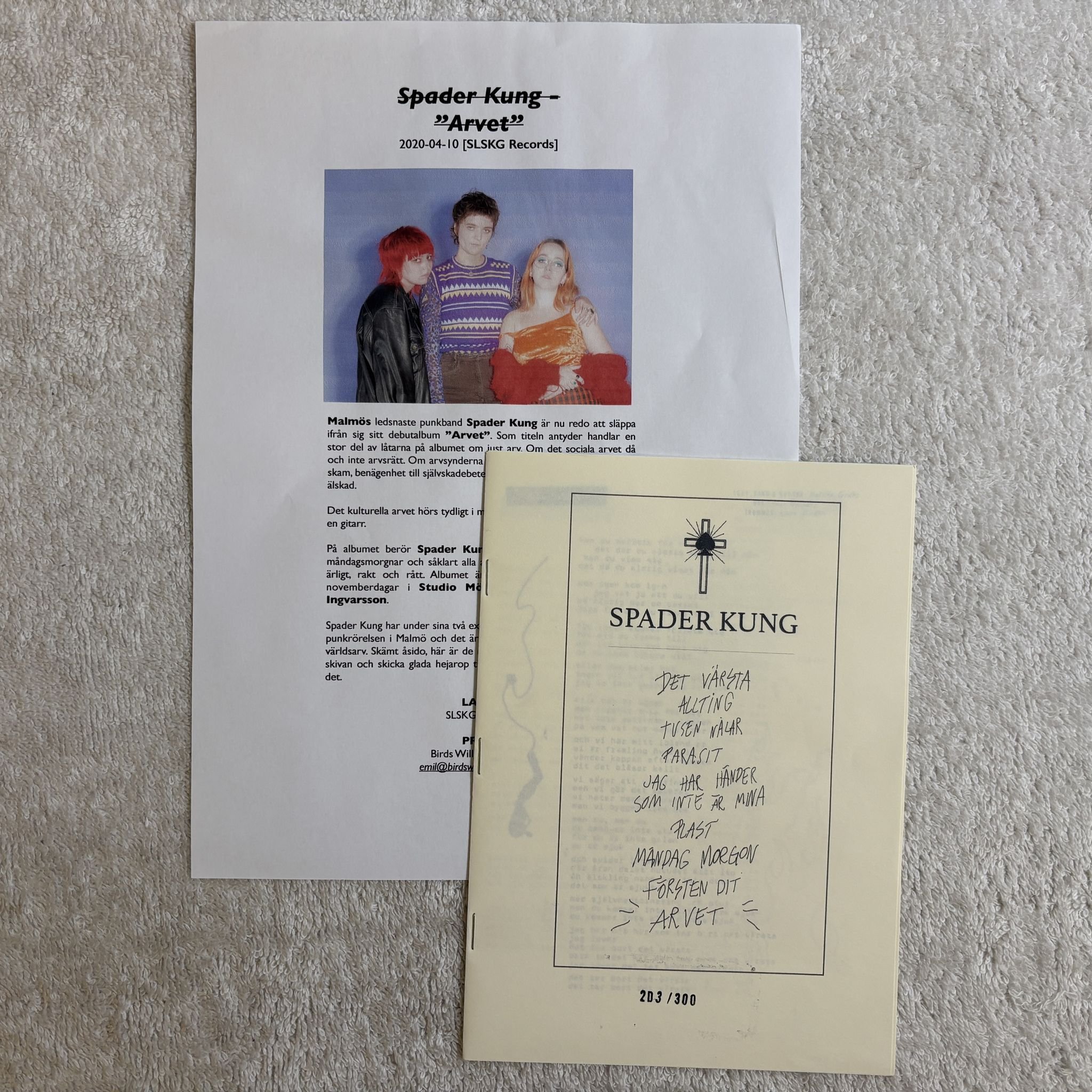 Omslagsbild för skivan SPADER KUNG Arvet LP- 2020 Så Länge Skutan Kan Gå Records SLSKG029