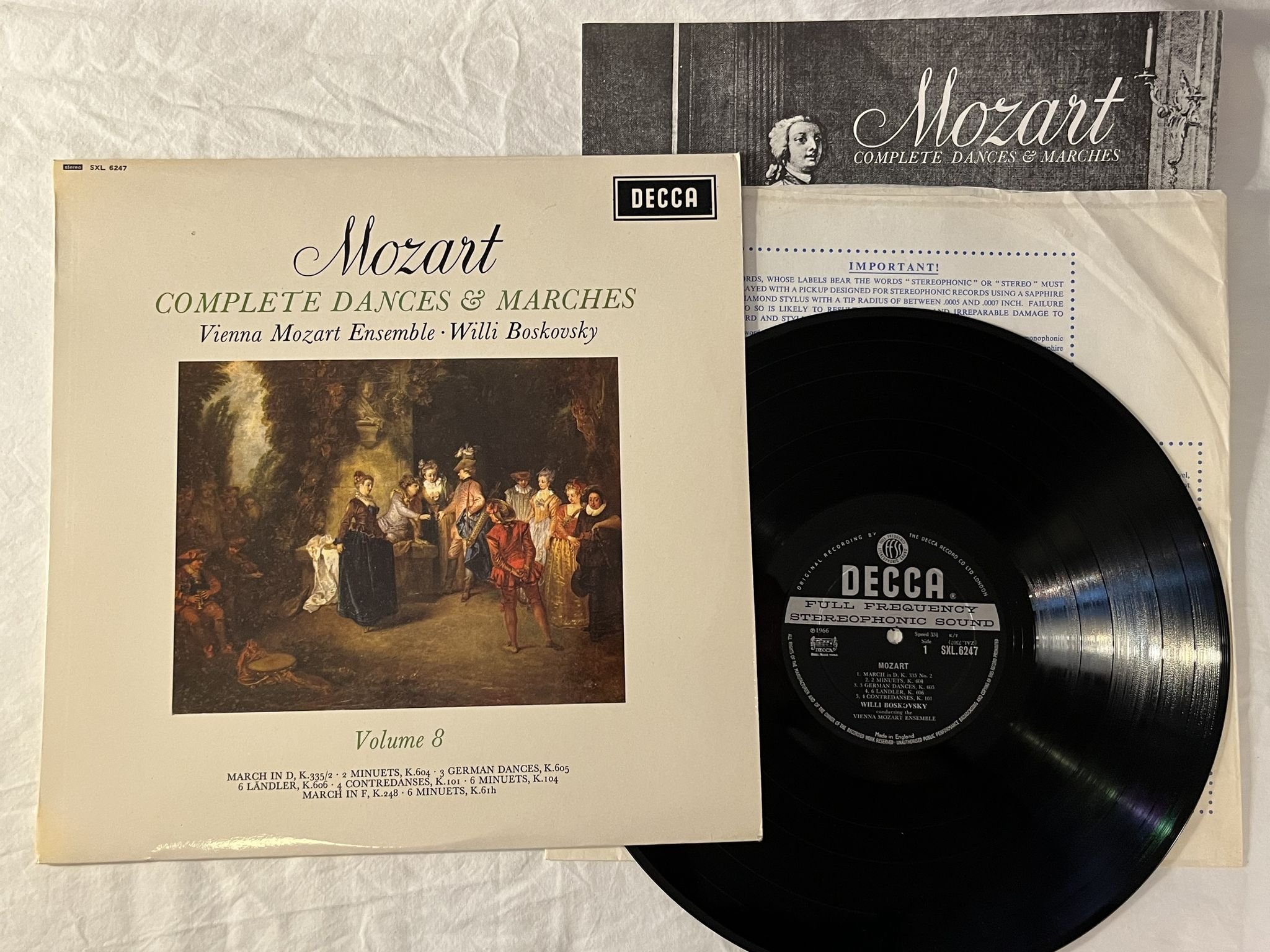 Omslagsbild för skivan WILLI BOSKOVSKY Mozart: Complete dances & marches vol 8 LP -66 UK DECCA SXL 6247