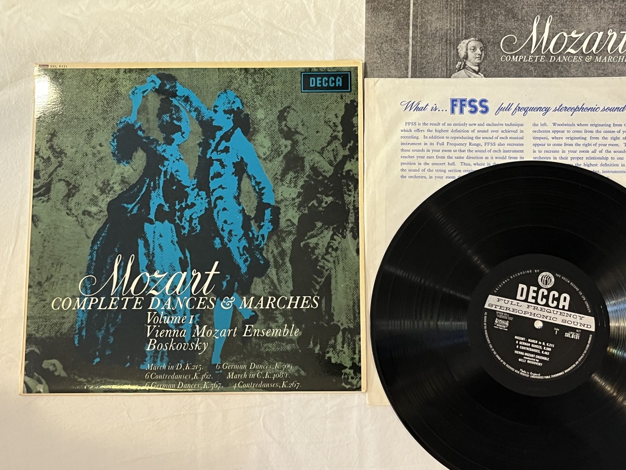 Omslagsbild för skivan WILLI BOSKOVSKY Mozart: Complete dances & marches vol 1 LP -64 UK DECCA SXL 6131