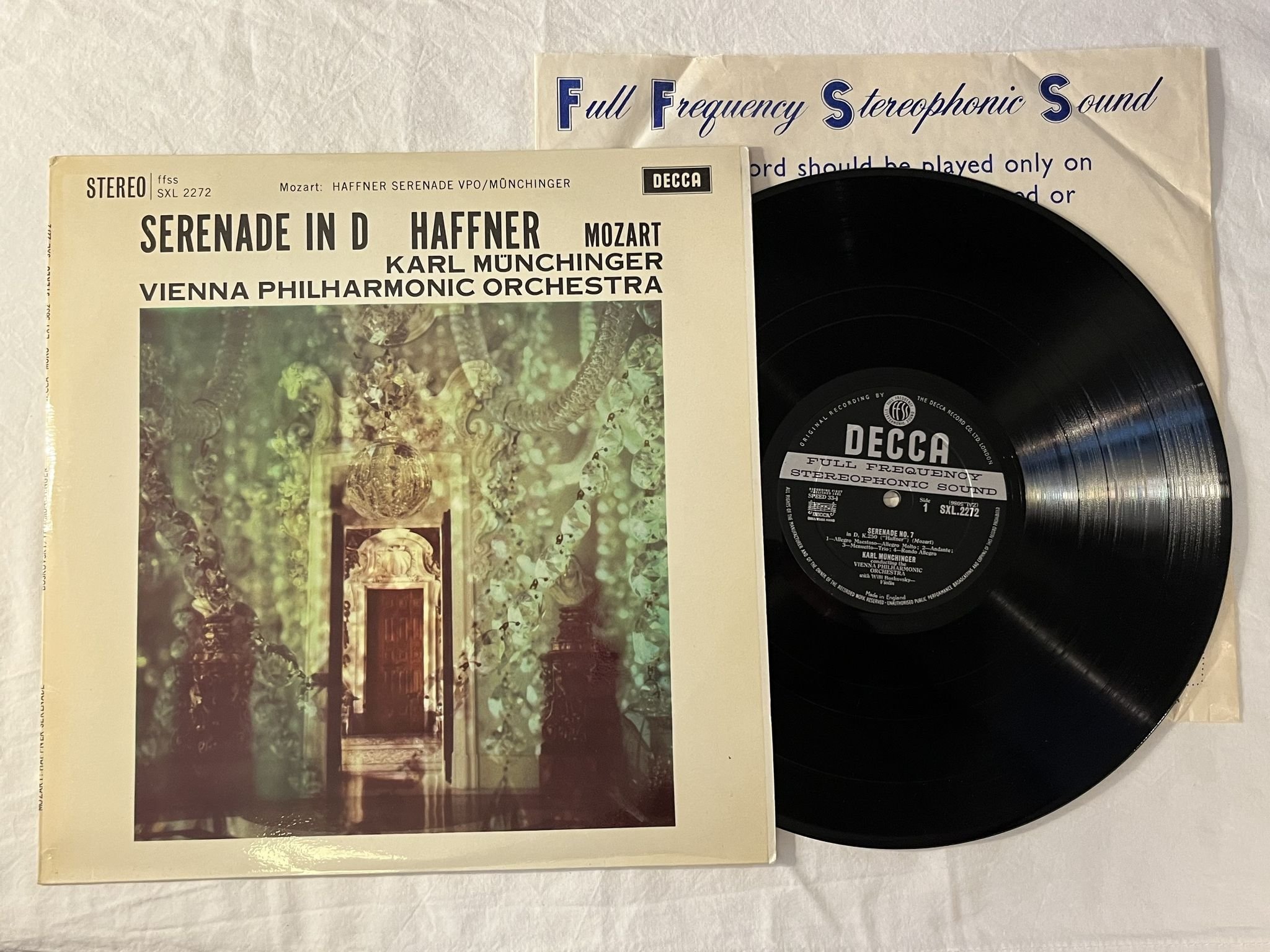 Omslagsbild för skivan KARL MUNCHINGER Mozart: Haffner Serenade vpo LP -61 UK DECCA SXL 2272