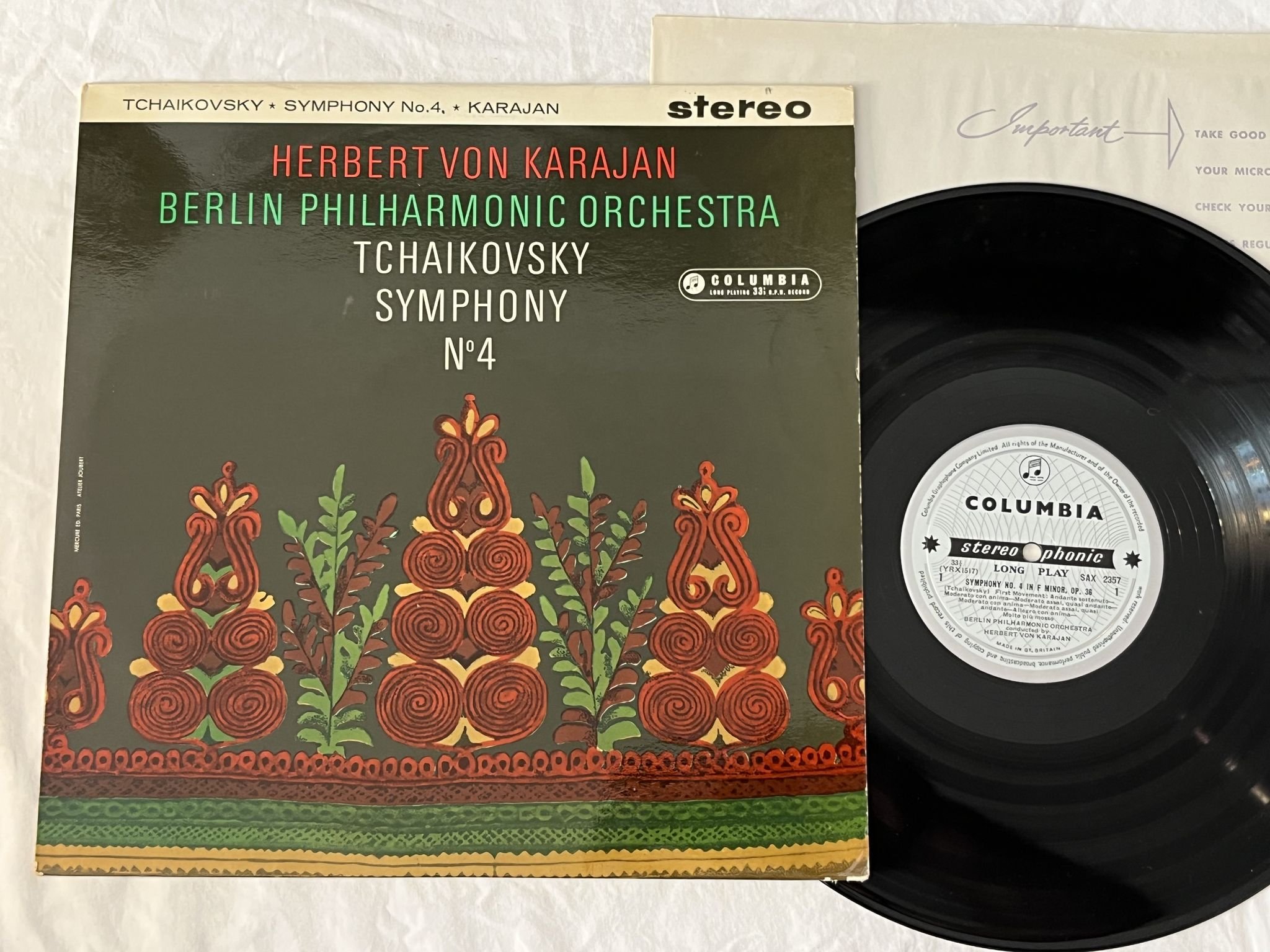 Omslagsbild för skivan VON KARAJAN Tchaikovsky: symphony no 4 LP -60 UK COLUMBIA SAX 2357