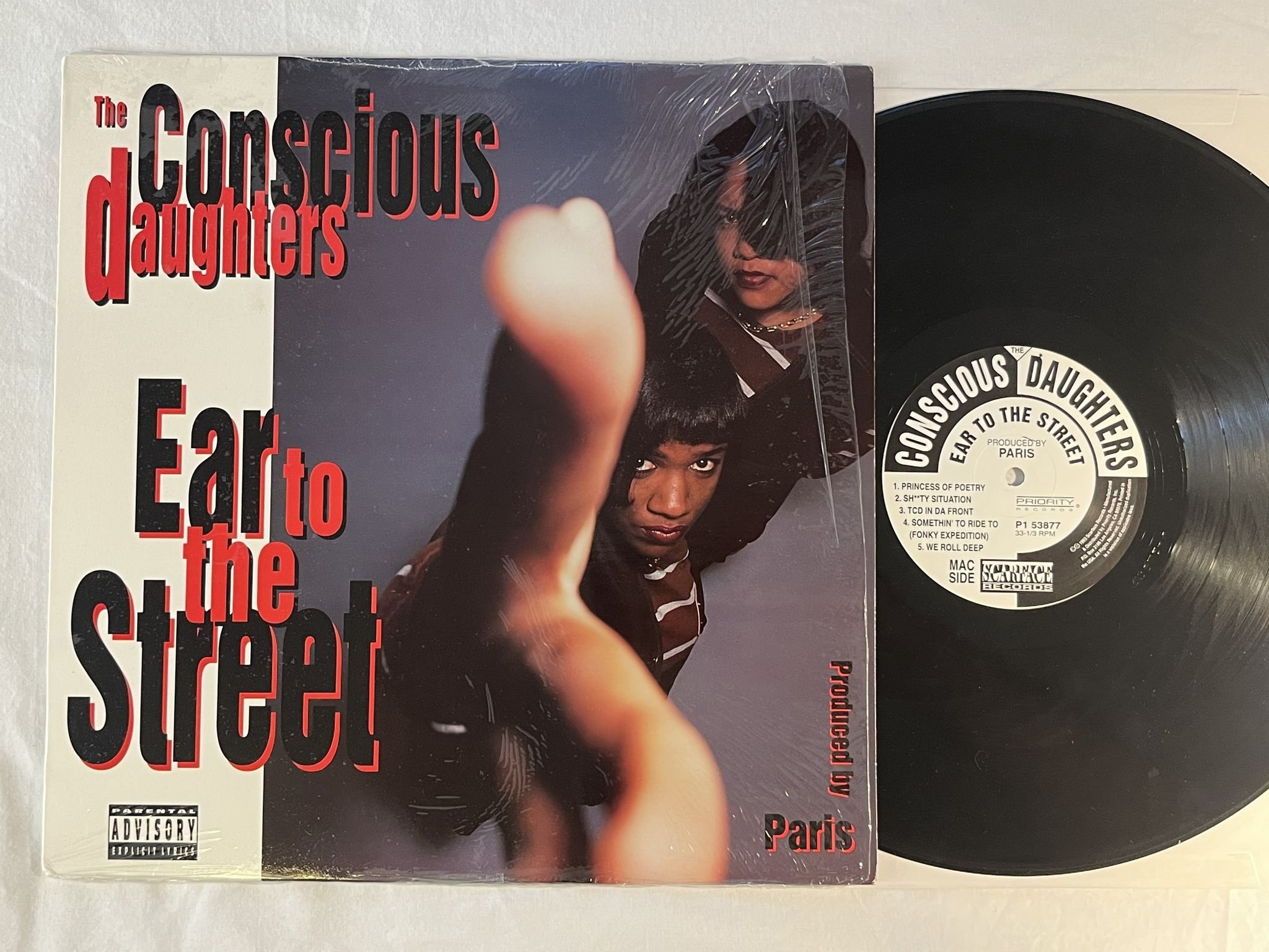 Omslagsbild för skivan THE CONSCIOUS DAUGHTERS Ear To The Street LP -93 US SCARFACE P1 53877