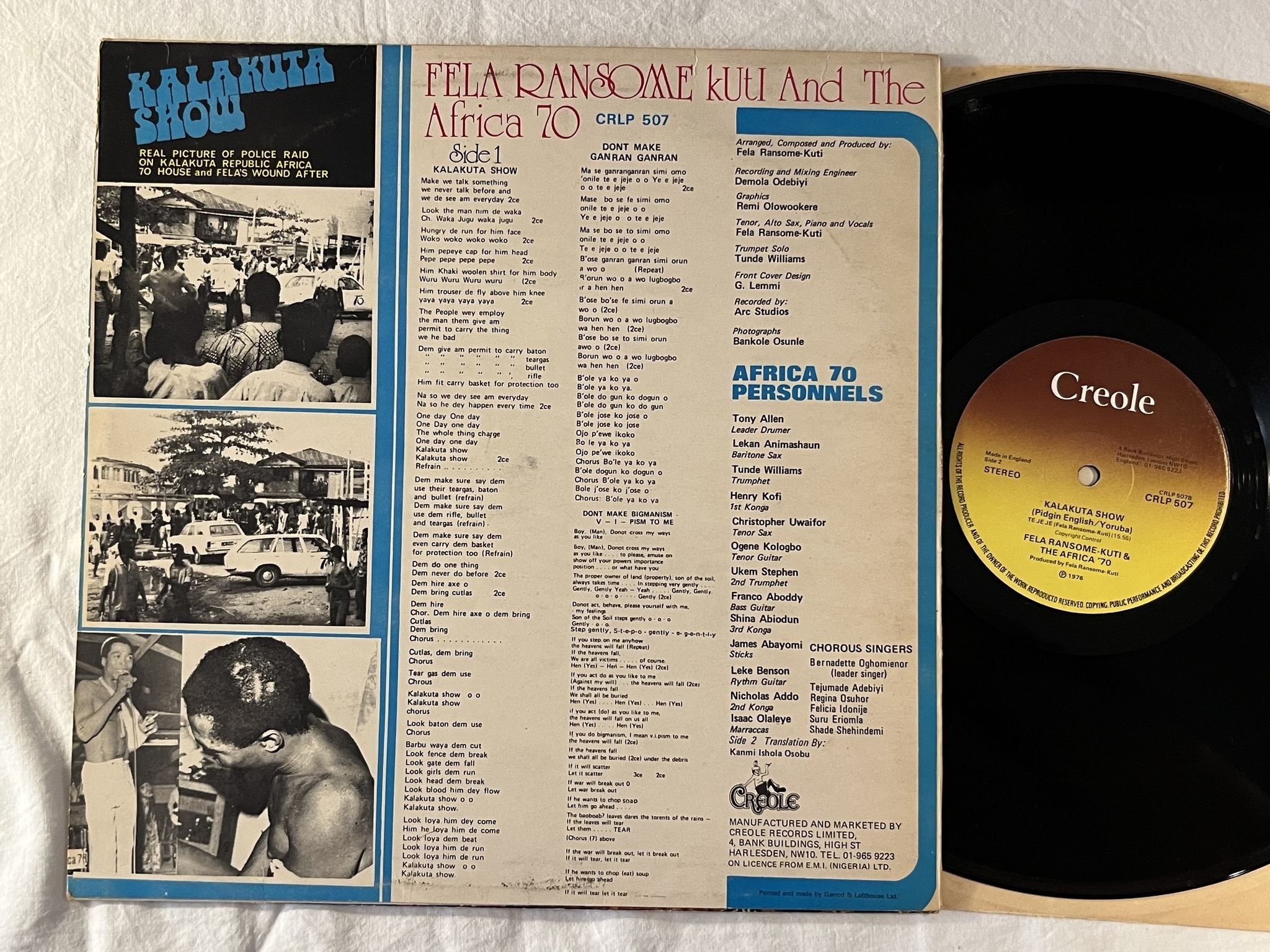 Omslagsbild för skivan FELA KUTI & THE AFRICA 70 Kalakuta Show LP -76 UK CREOLE CRLP 507 * AFRO *