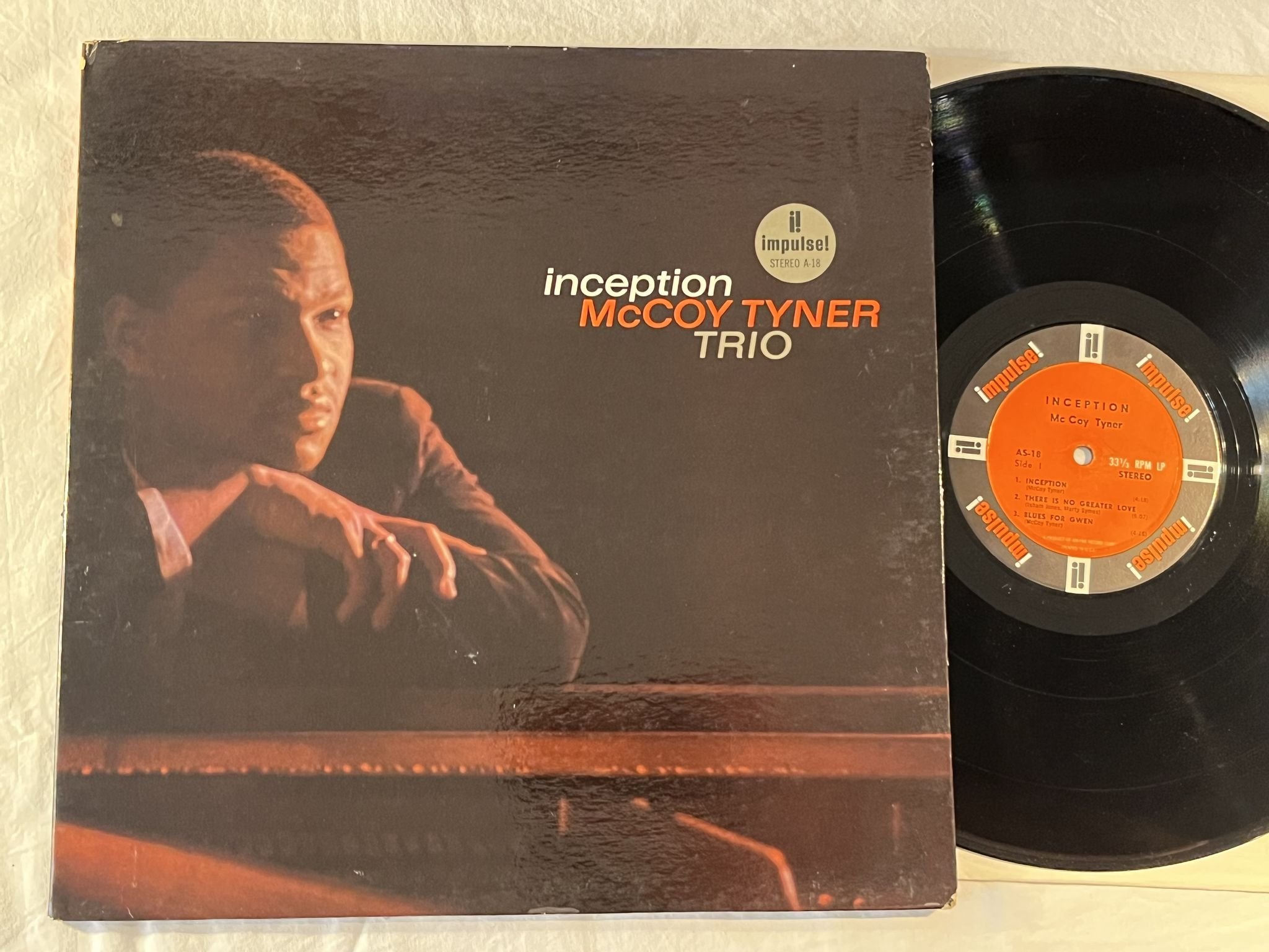 Omslagsbild för skivan McCOY TYNER TRIO inception LP -62 US stereo IMPULSE! AS-18 ** AM PAR **