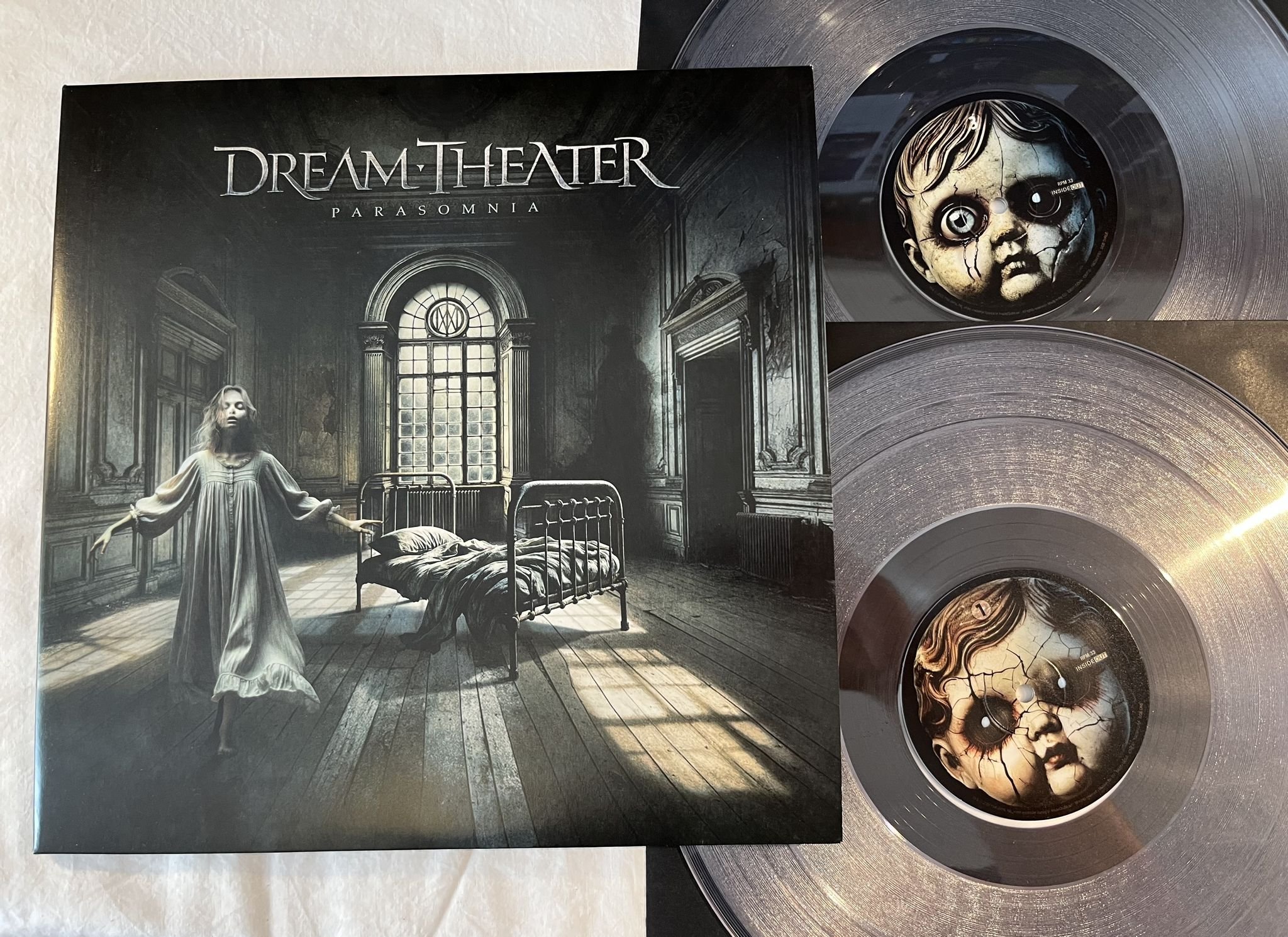 Omslagsbild för skivan DREAM THEATER Parasomnia 2xLP 2025 SONY MUSIC 19802843751