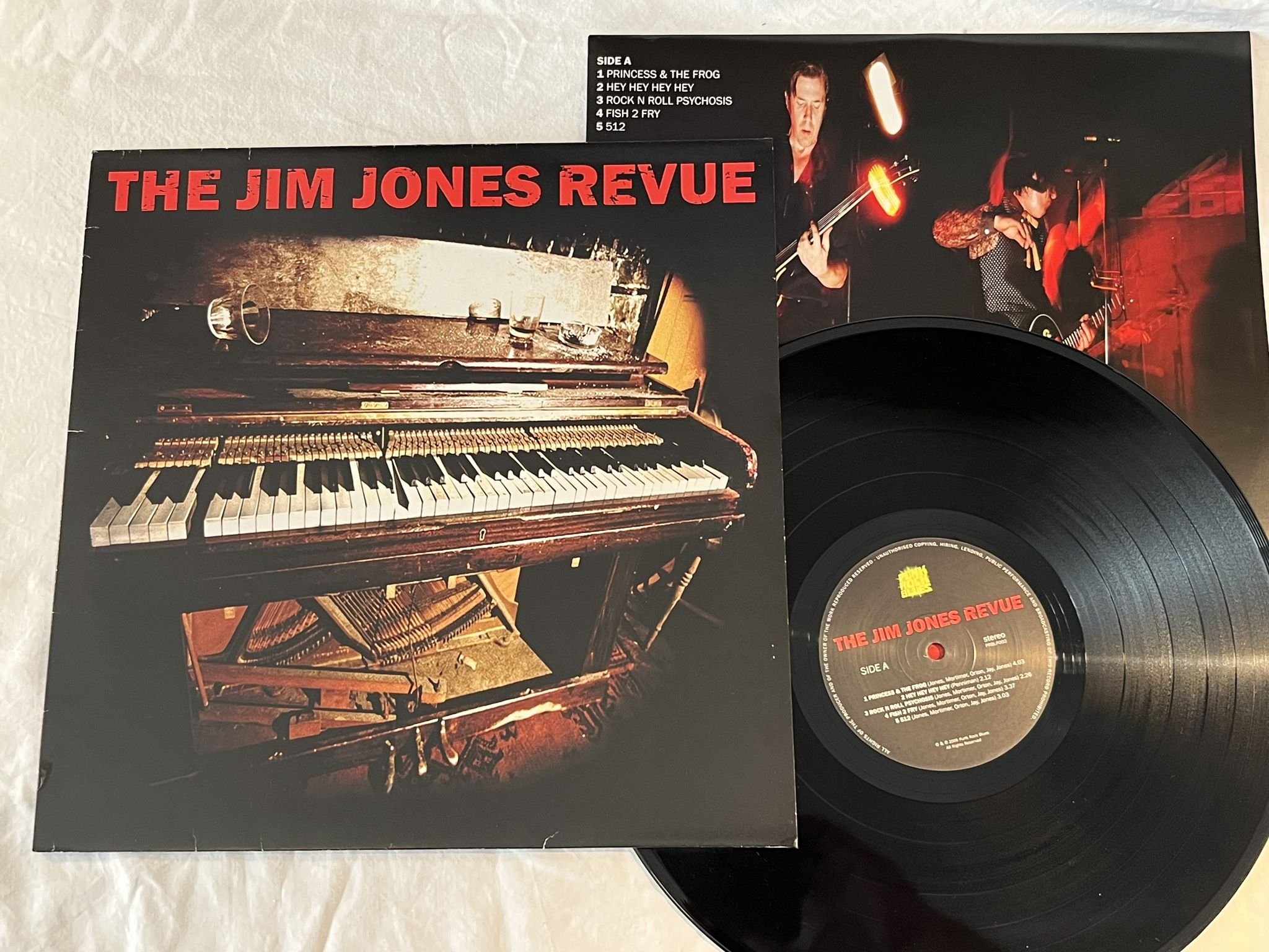 Omslagsbild för skivan THE JIM JONES REVUE s/t LP 2008 UK PUNK ROCK BLUES PRBLP002