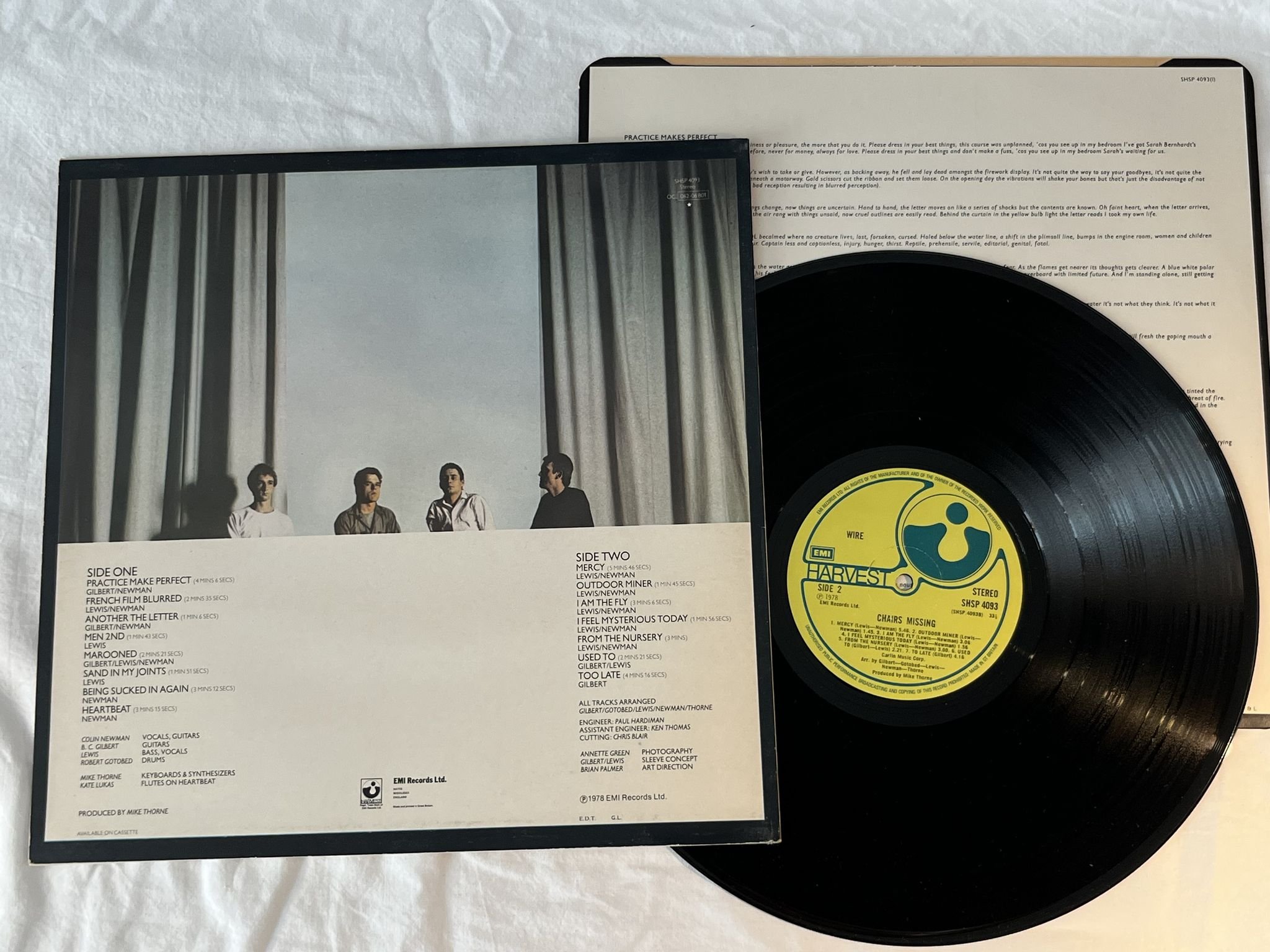 Omslagsbild för skivan WIRE chairs missing LP -78 UK HARVEST SHSP 4093 *** RARE NEW WAVE ***