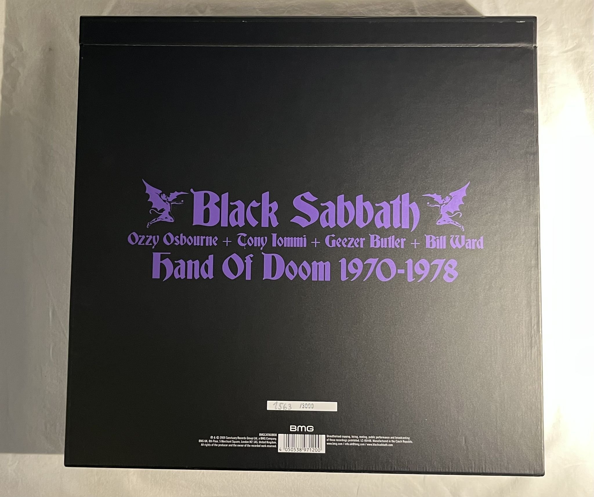 Omslagsbild för skivan BLACK SABBATH Hand Of Doom 1970-1978 8xLP PIC-DISC Box 2023 Numbered Ed 1563