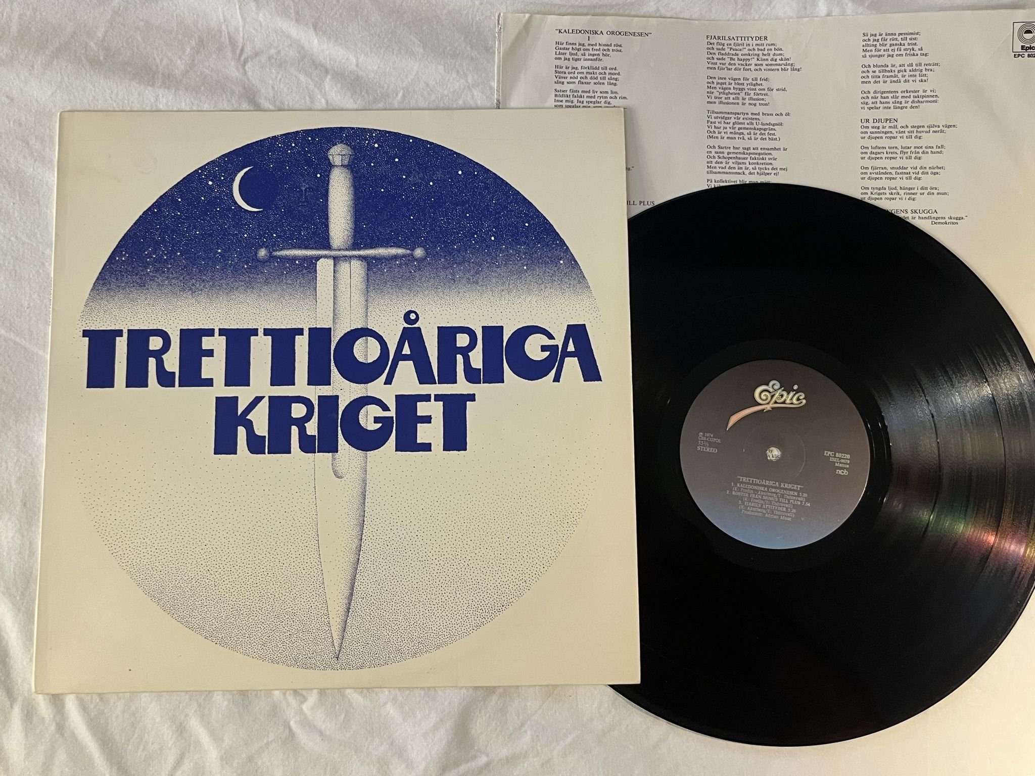 Omslagsbild för skivan TRETTIOÅRIGA KRIGET s/t LP re 80s Swe EPIC EPC 80220