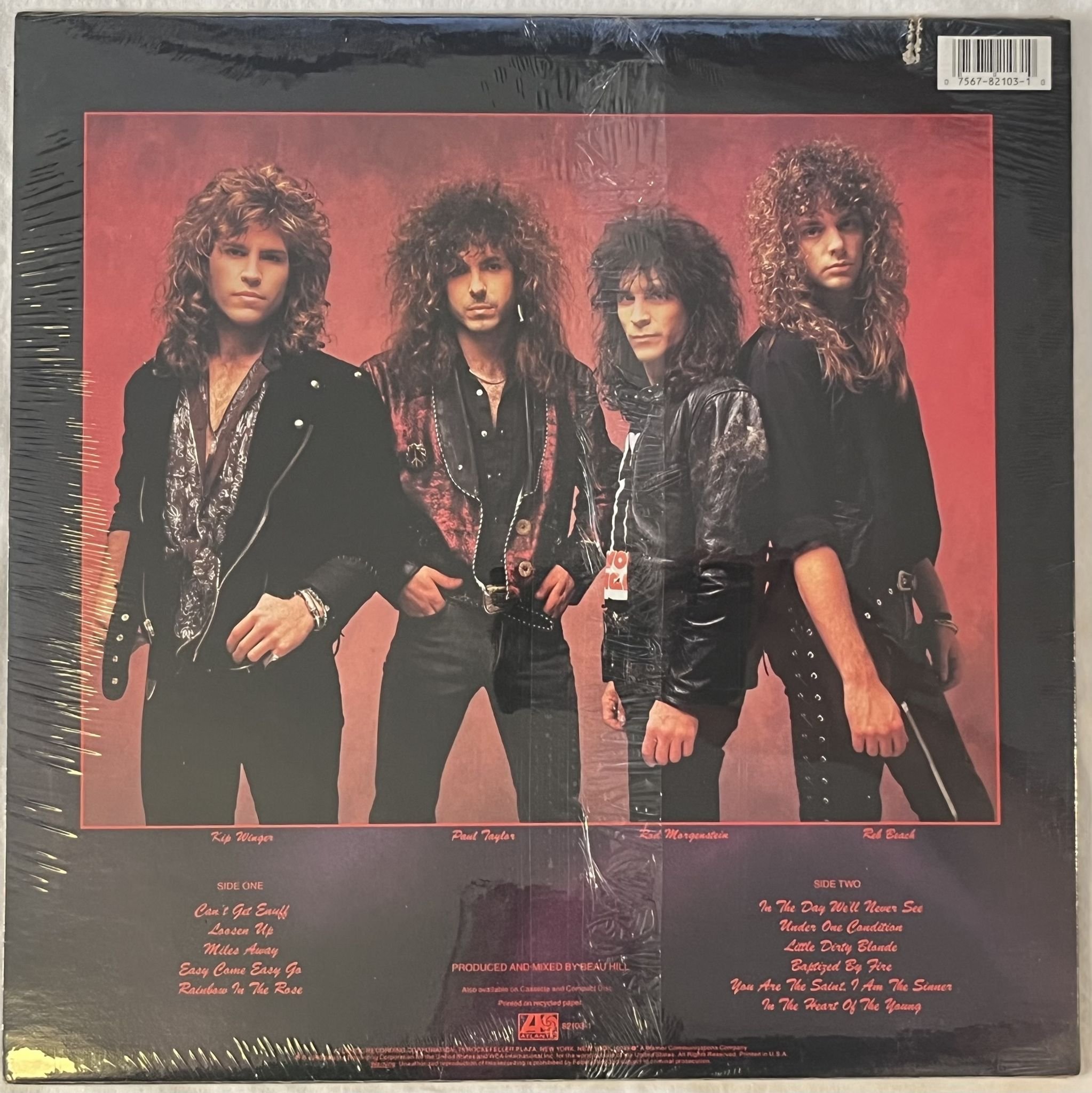 Omslagsbild för skivan WINGER In The Heart Of The Young LP -90 US ATLANTIC 82103-1 ** RARE & SEALED **