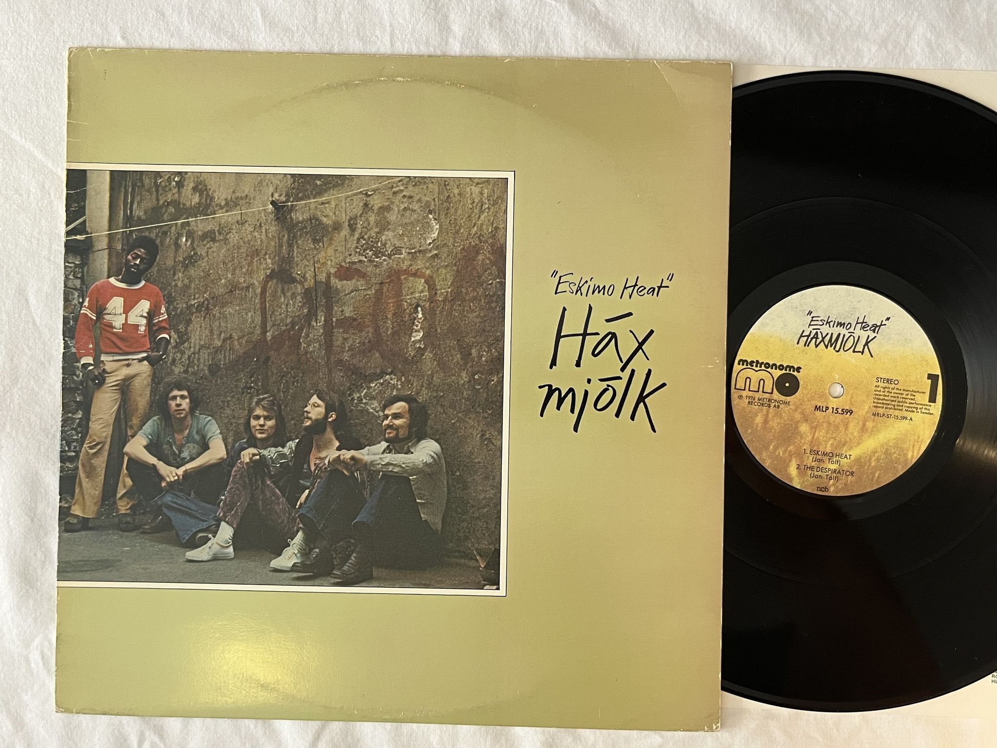 Omslagsbild för skivan HÄXMJÖLK eskimo heat LP -76 METRONOME MLP 15599 ** Funky fusion **