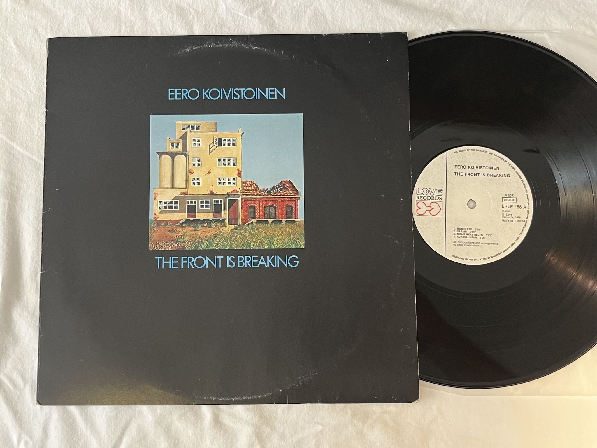 Omslagsbild för skivan EERO KOIVISTOINEN the front is breaking LP -76 Finland LOVE LRLP 188 ** RARE **