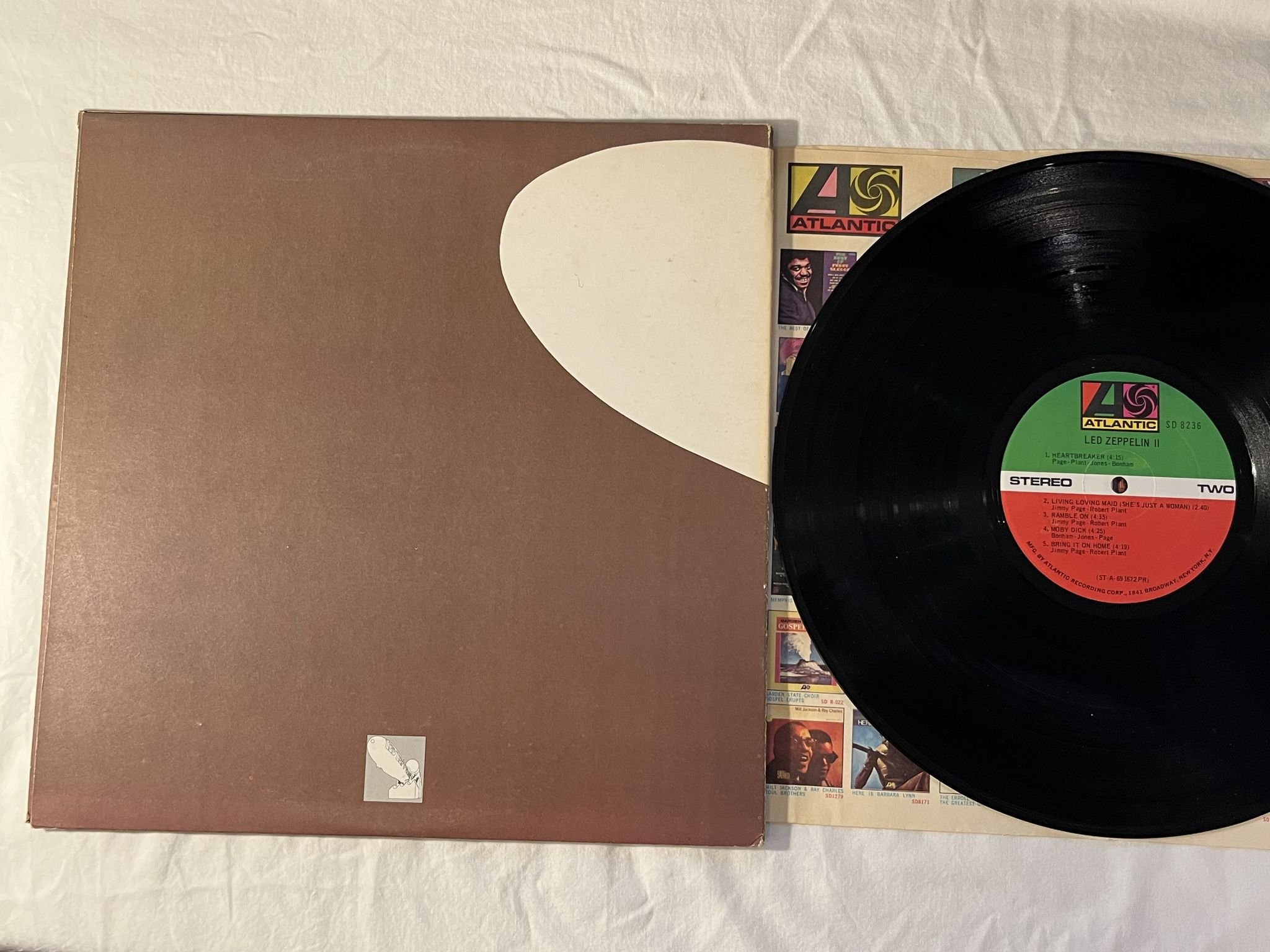 Omslagsbild för skivan LED ZEPPELIN II LP -69 US ATLANTIC SD 8236 ** RARE HOT MIX / PRESSWELL **