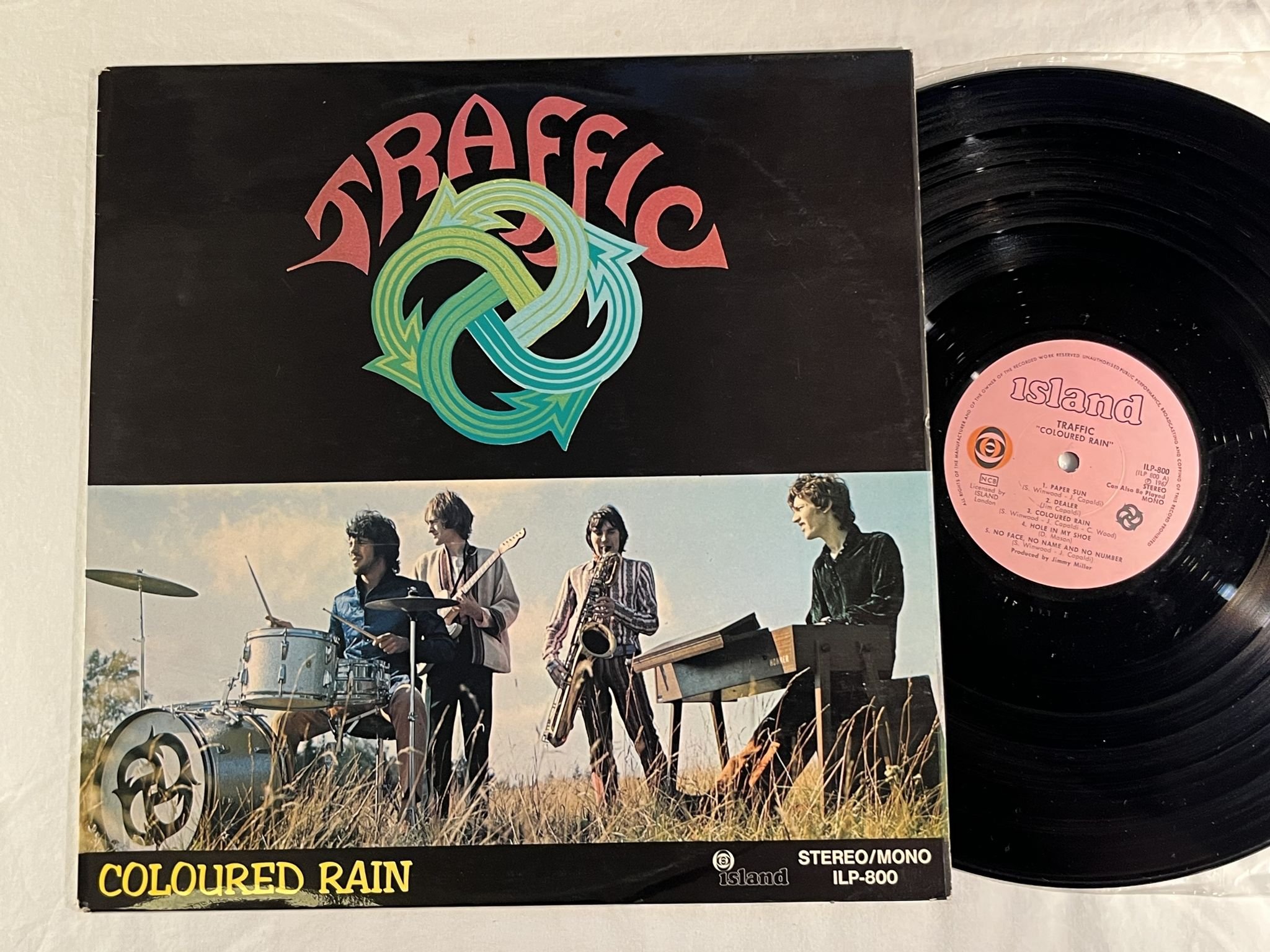 Omslagsbild för skivan TRAFFIC coloured rain LP -67 Swe ISLAND ILP 800 ** UNIQUE SWEDISH COVER ***