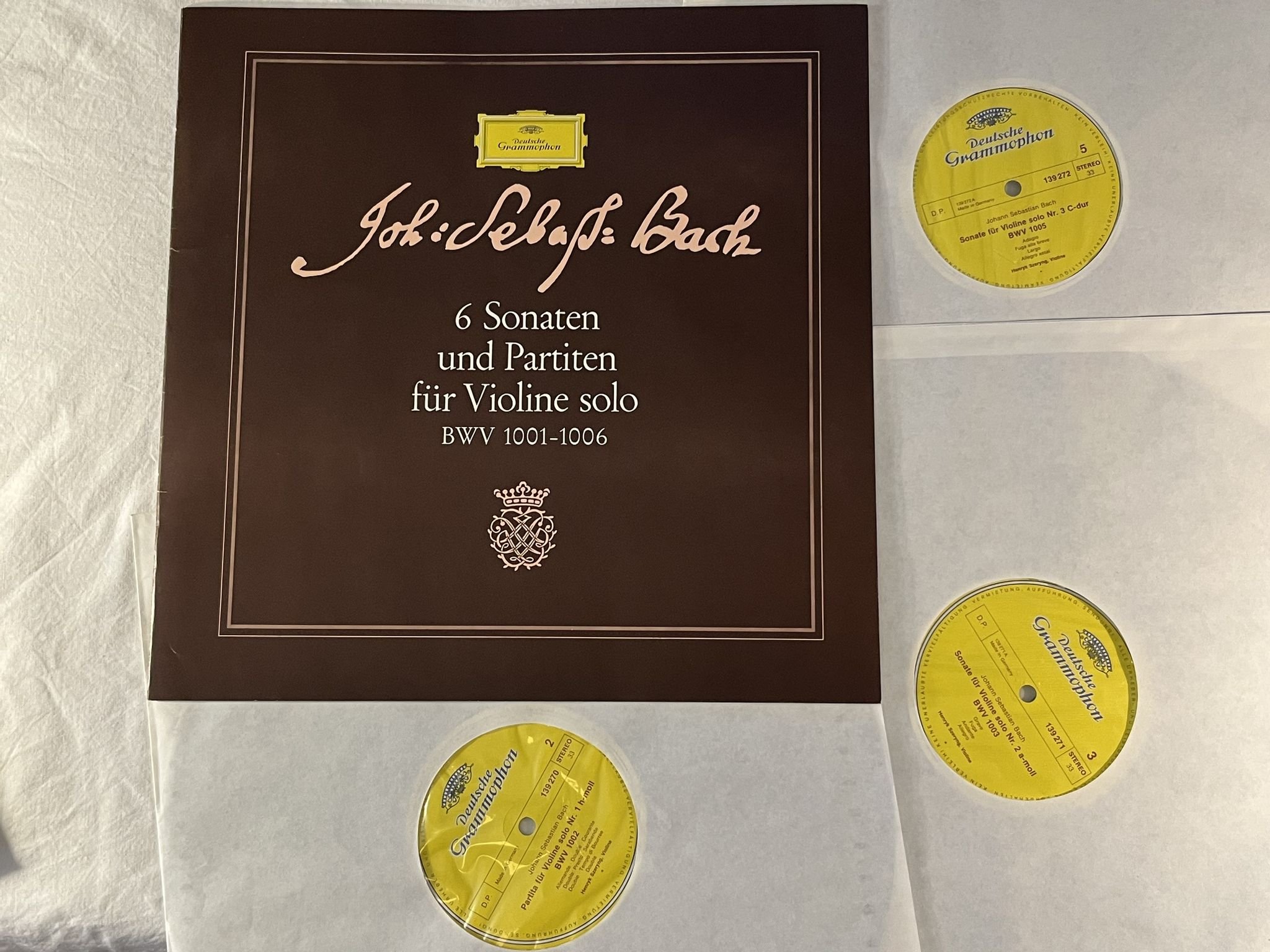 Omslagsbild för skivan HENRYK SZERYNG Bach: 6 sonatas & partitas for solo violin 3xLP -73 Ger DGG