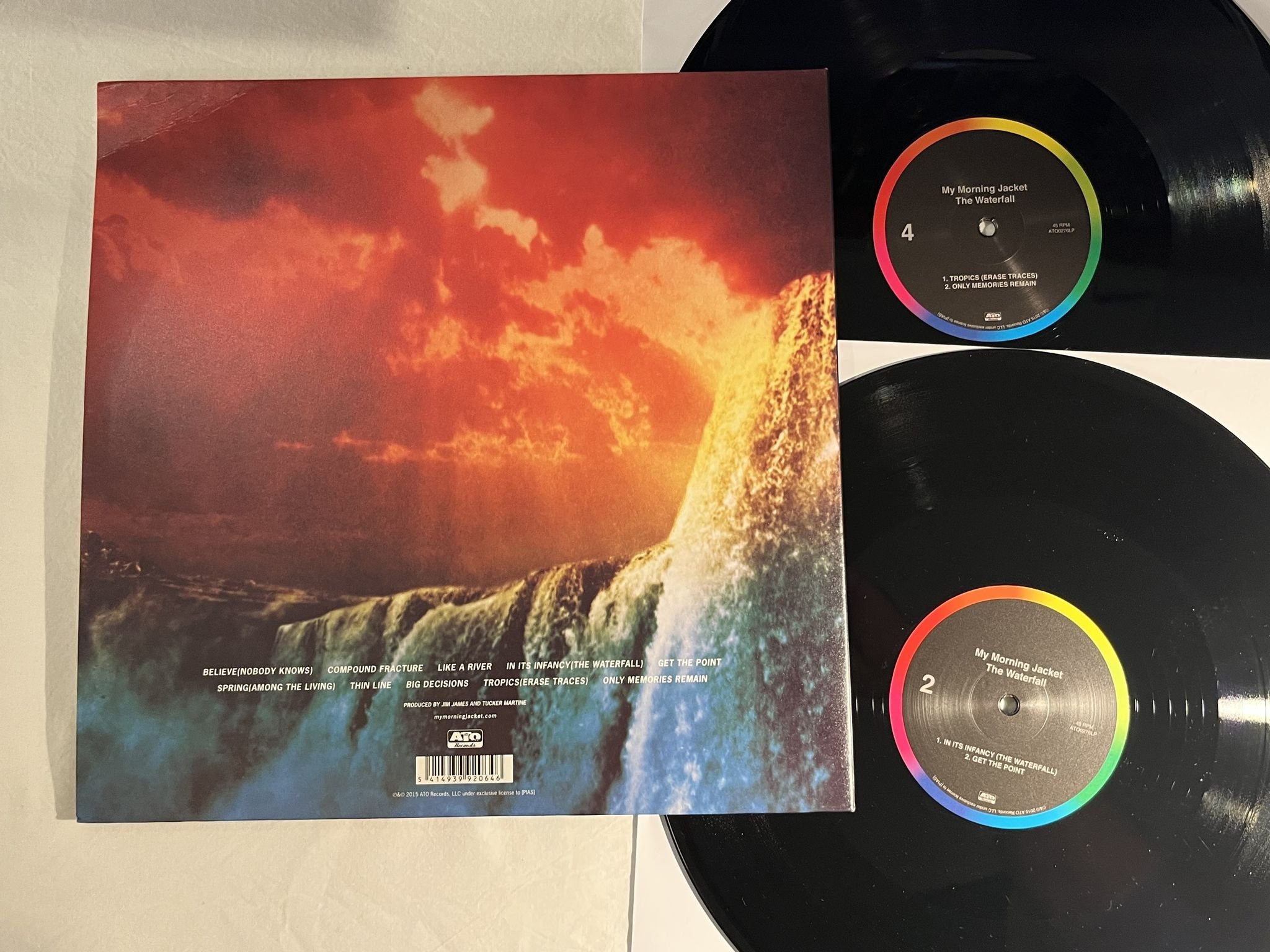 Omslagsbild för skivan MY MORNING JACKET The Waterfall 2xLP 2015 ATO0276LP *** Signed cover ***