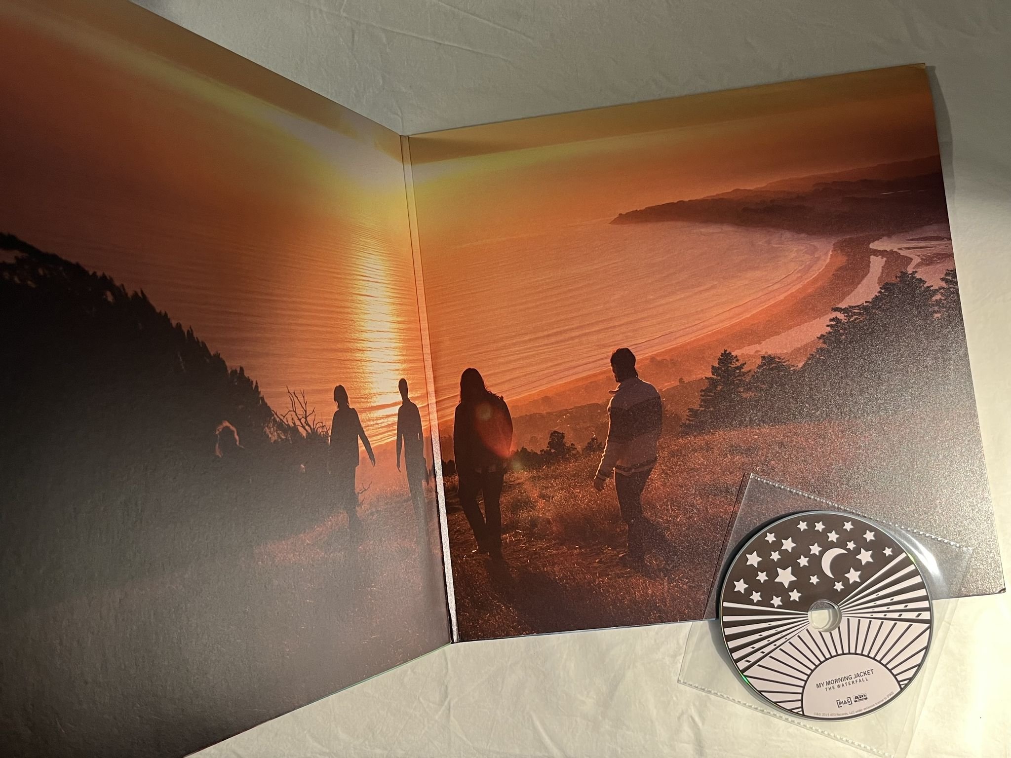 Omslagsbild för skivan MY MORNING JACKET The Waterfall 2xLP 2015 ATO0276LP *** Signed cover ***