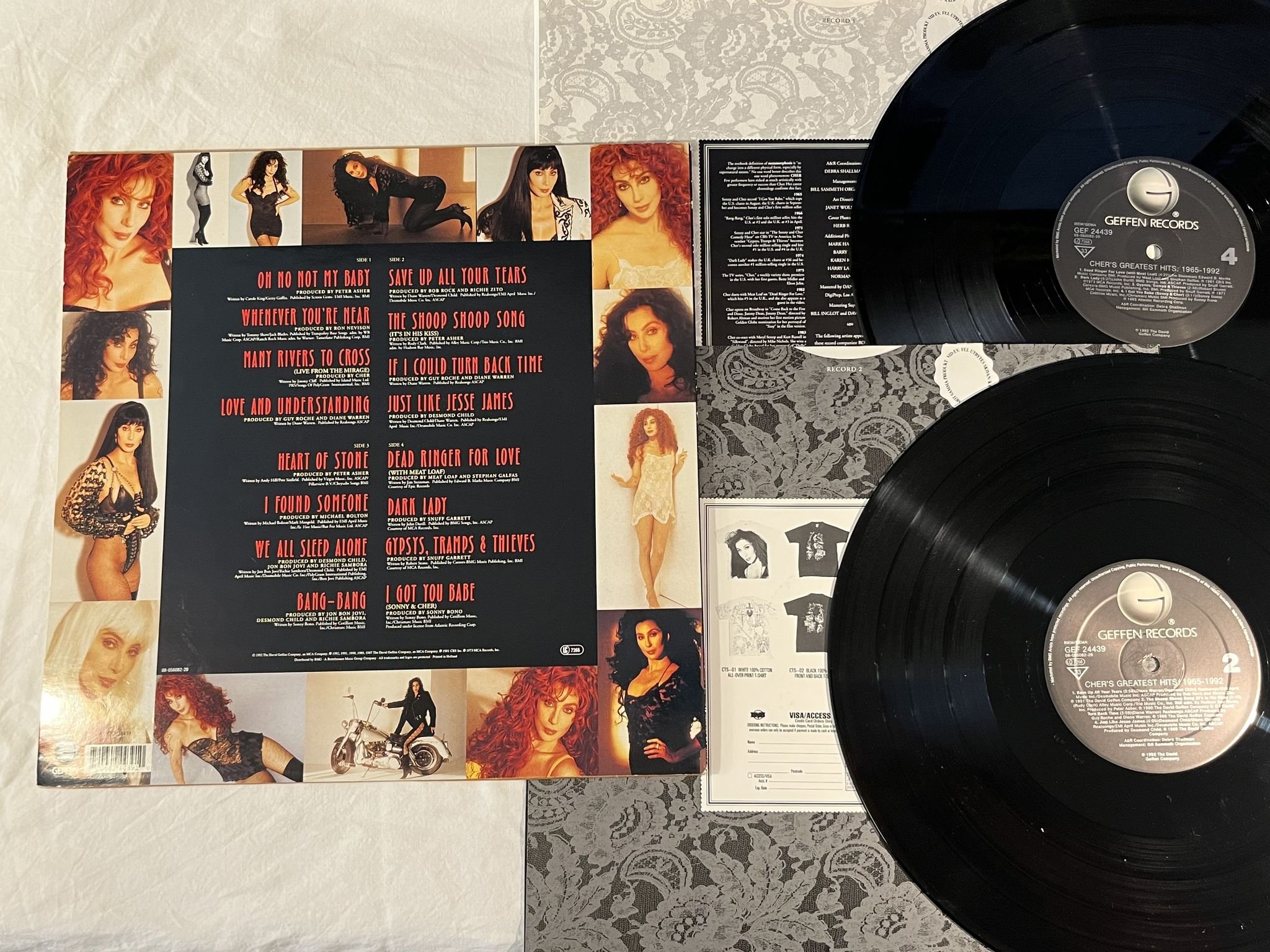 Omslagsbild för skivan CHER Cher's Greatest Hits: 1965-1992 2xLP -92 GEFFEN GEF 24439