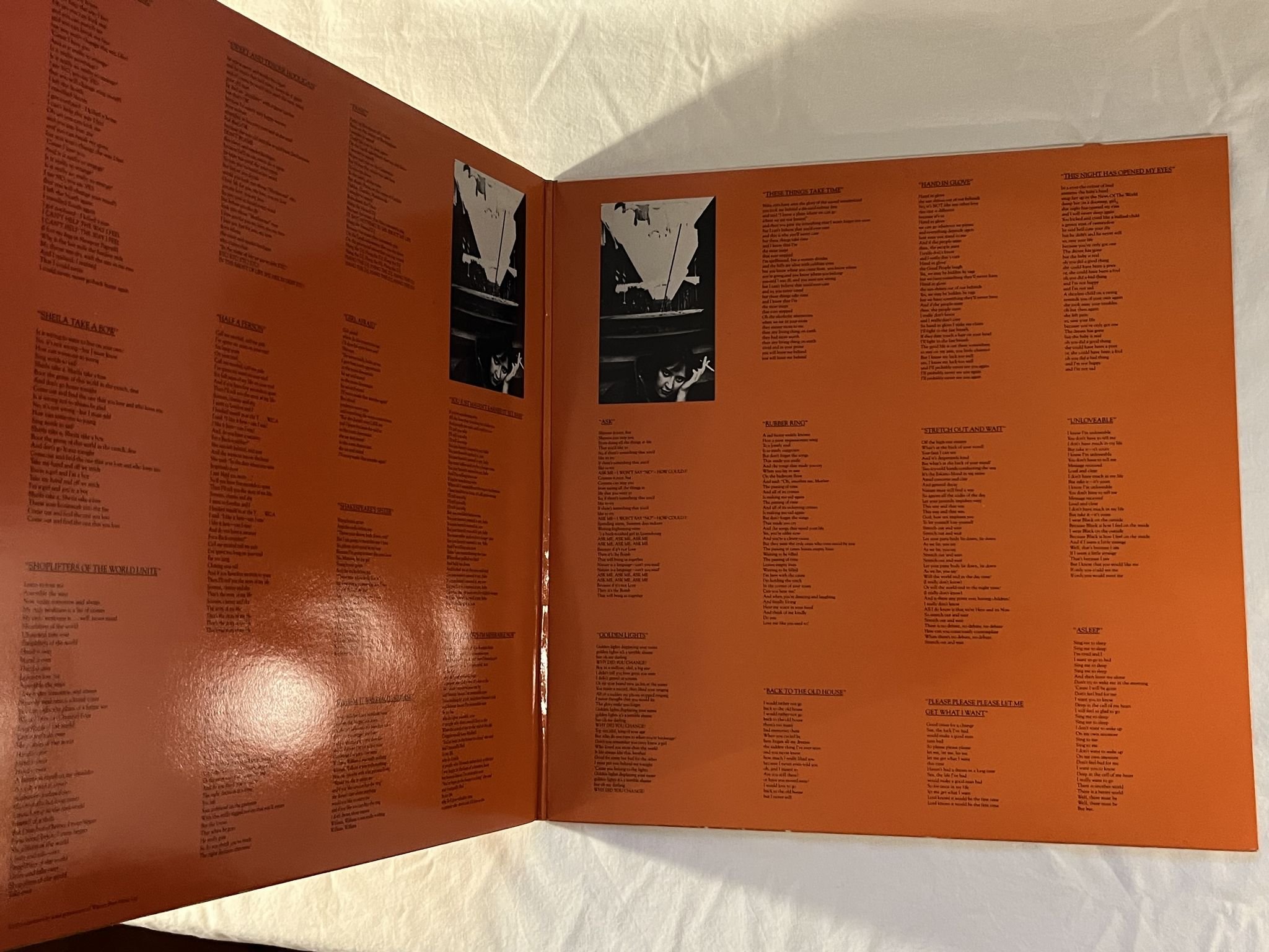 Omslagsbild för skivan THE SMITHS louder than bombs 2xLP -87 UK ROUGH TRADE ROUGH 255