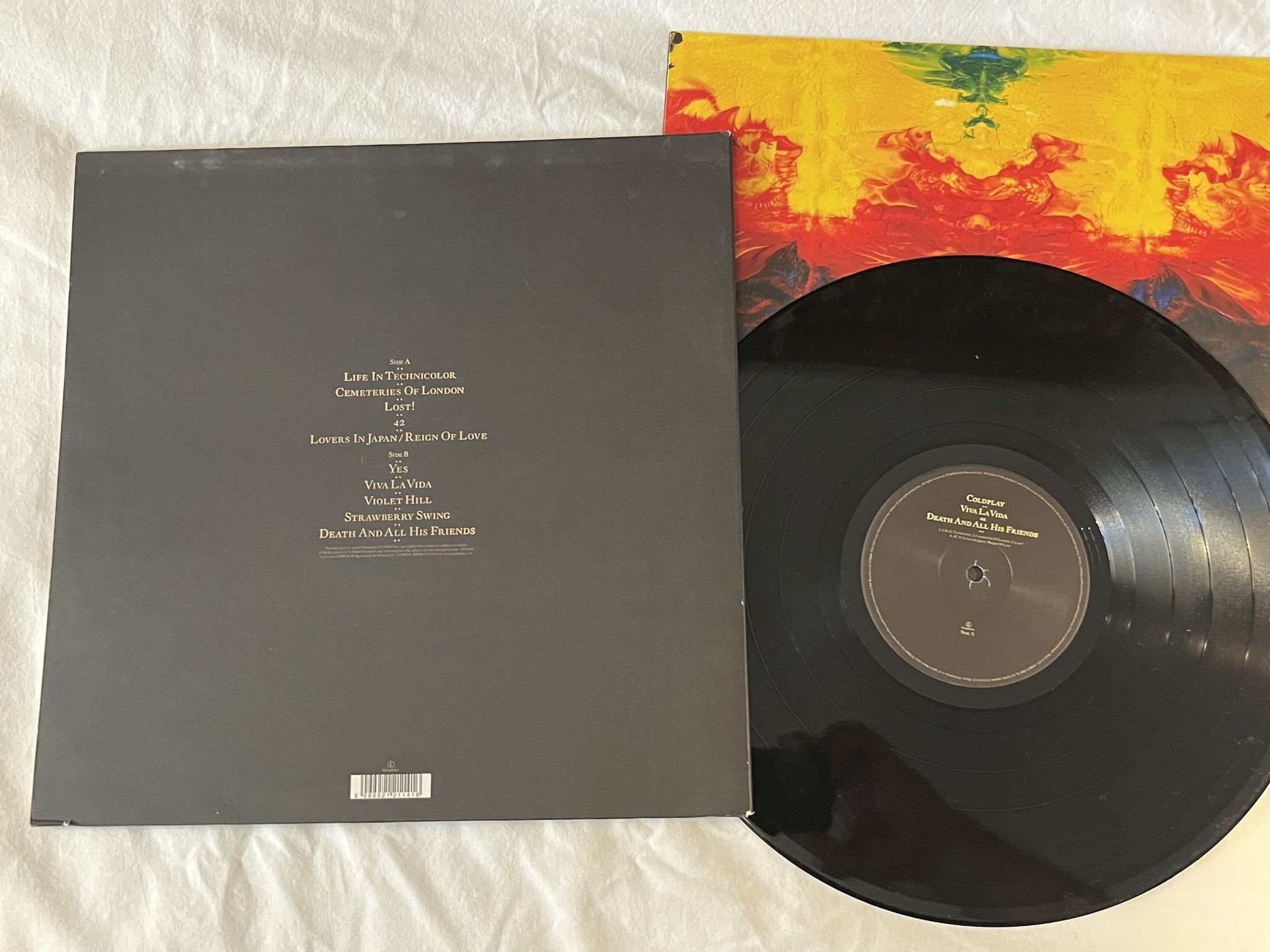 Omslagsbild för skivan COLDPLAY Viva La Vida Or Death And All His Friends LP 2008 Parlophone 2121141