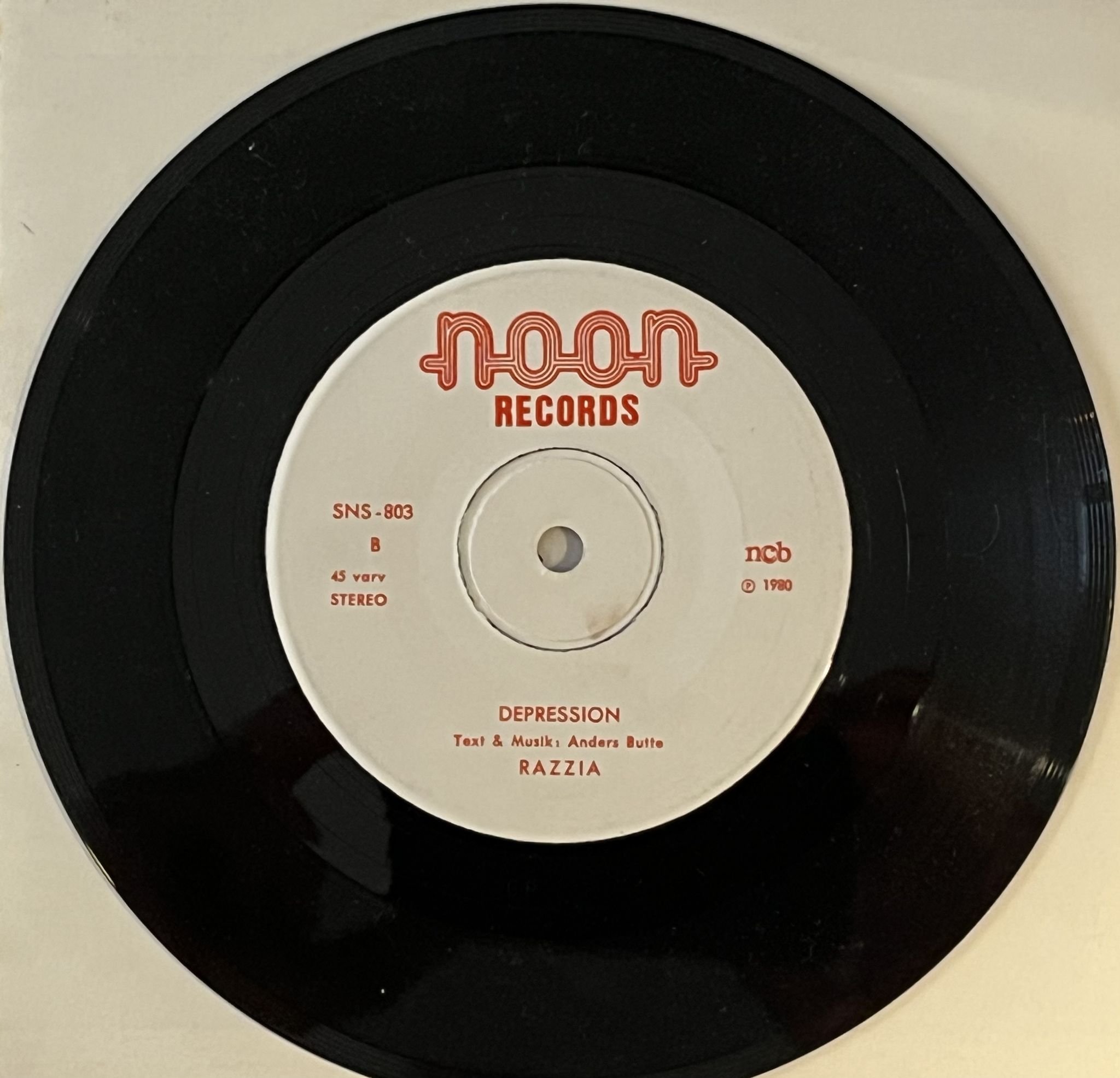 Omslagsbild för skivan RAZZIA För Vår Frihet 7" -80 Swe NOON SNS 803 ** RECORD ONLY **