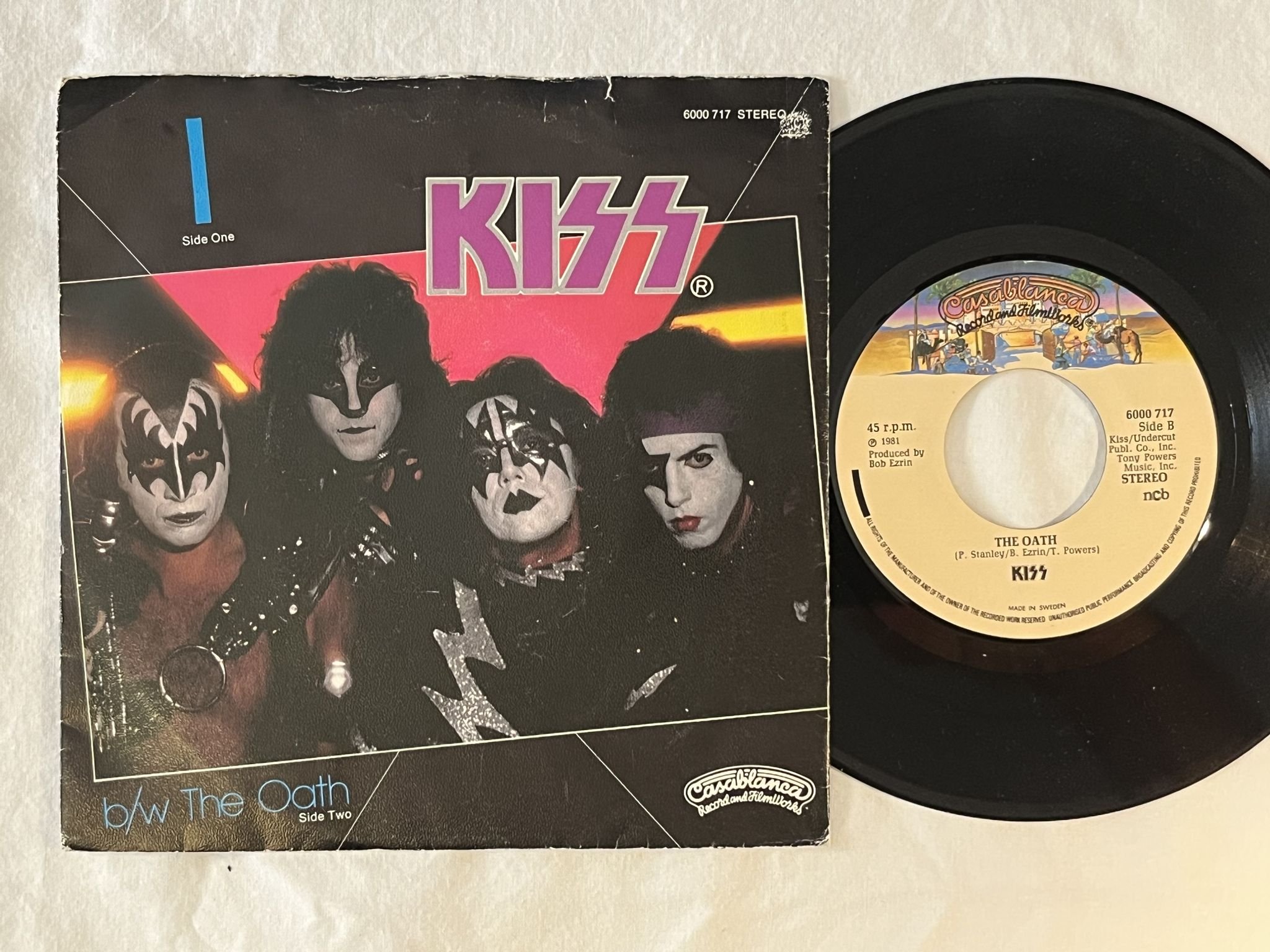 Omslagsbild för skivan KISS I / The Oath 7" -81 Swe CASABLANCA 6000 717