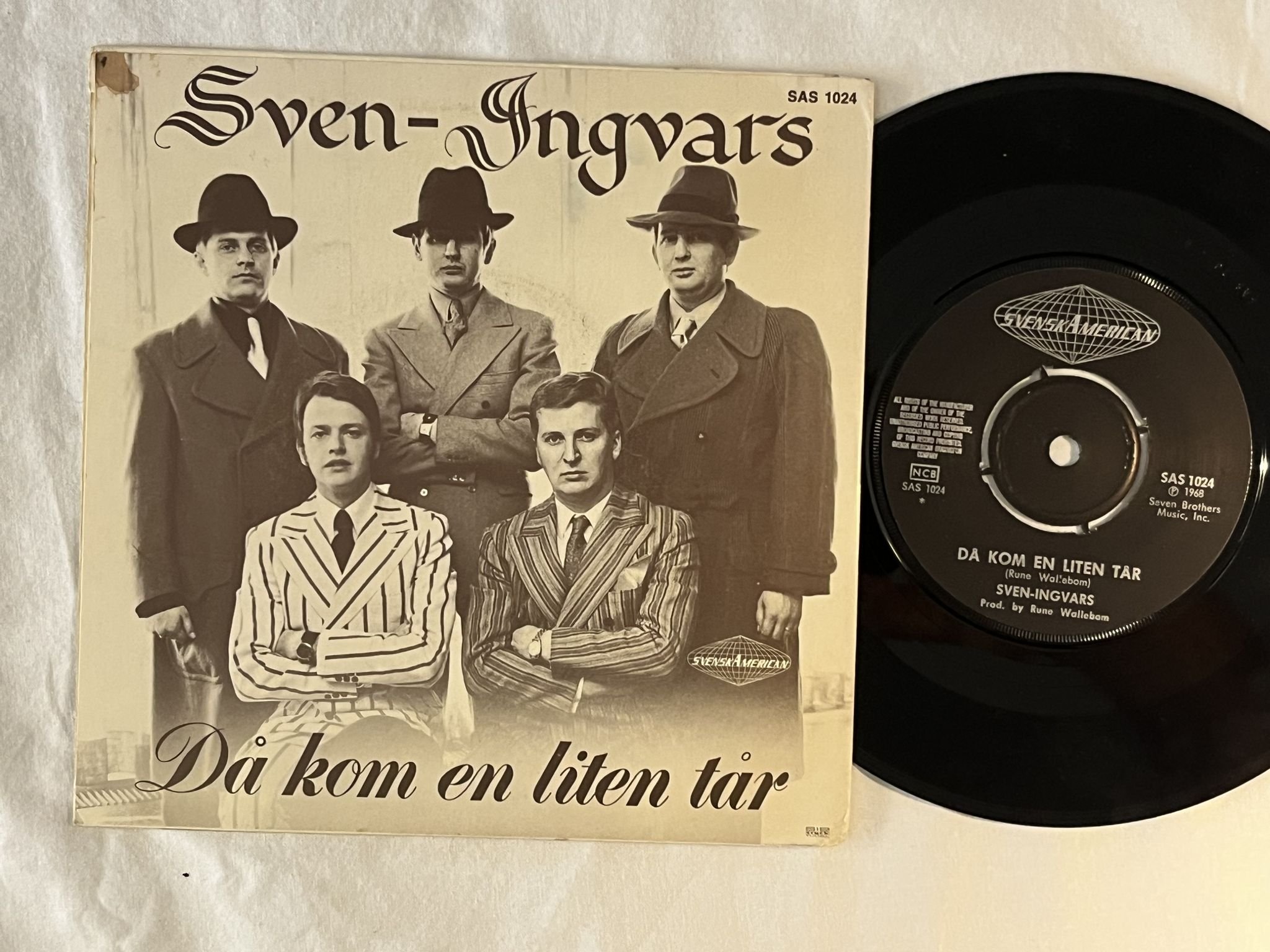 Omslagsbild för skivan SVEN-INGVARS inga lugnande piller 7" -68 SVENSK AMERICAN SAS 1024 ** SIGNED **