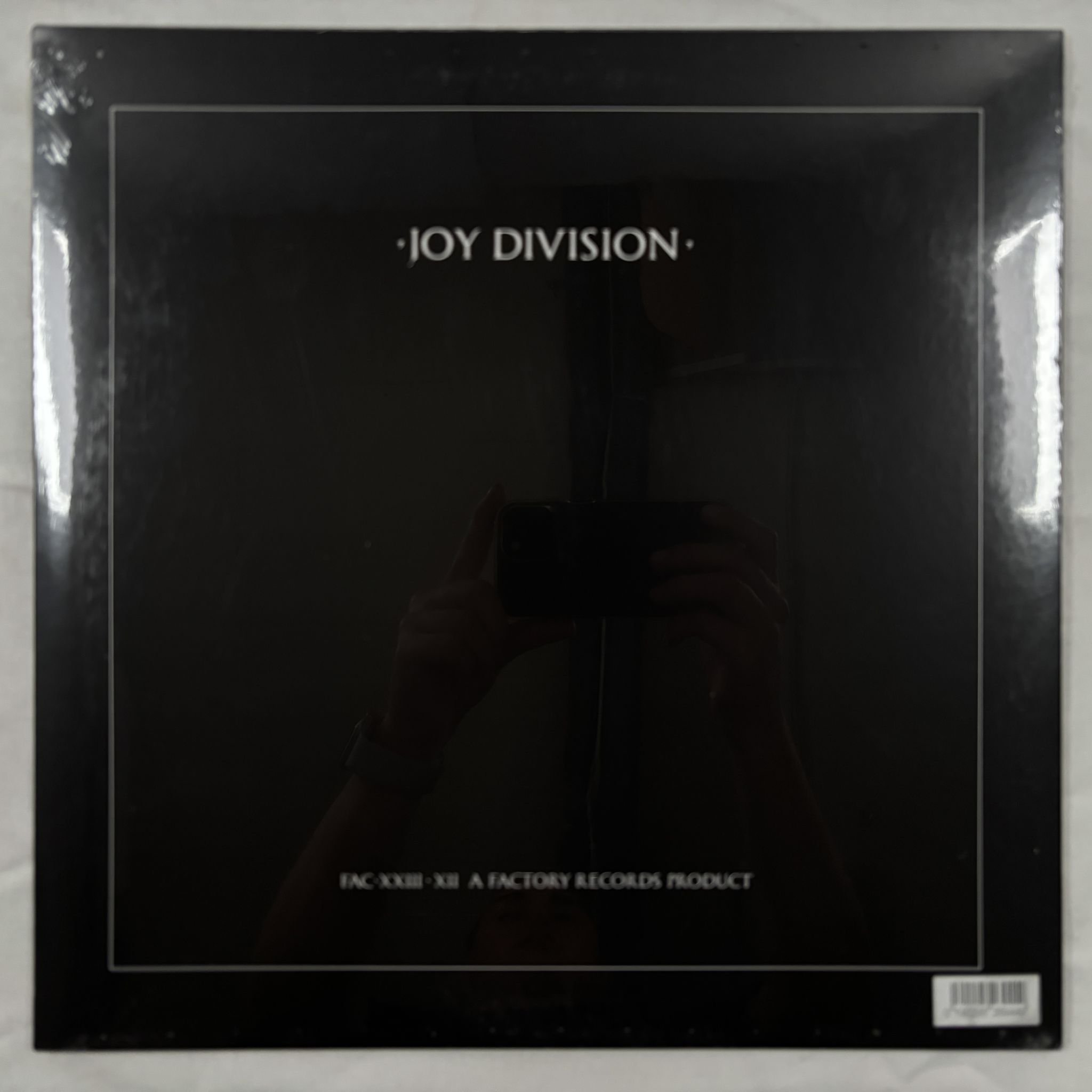 Omslagsbild för skivan JOY DIVISION Love Will Tear Us Apart LP Factory – FAC·XXIII·XII
