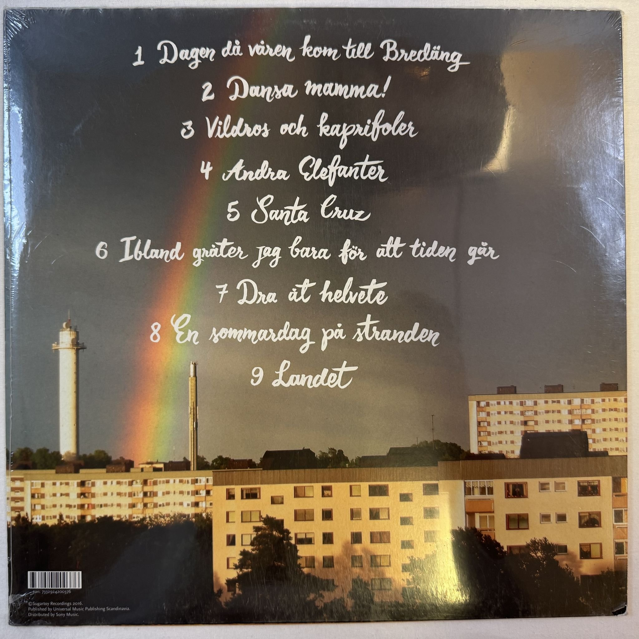 Omslagsbild för skivan MARIT BERGMAN molnfabriken LP -2016 Sugartoy Recordings – 7332924200376