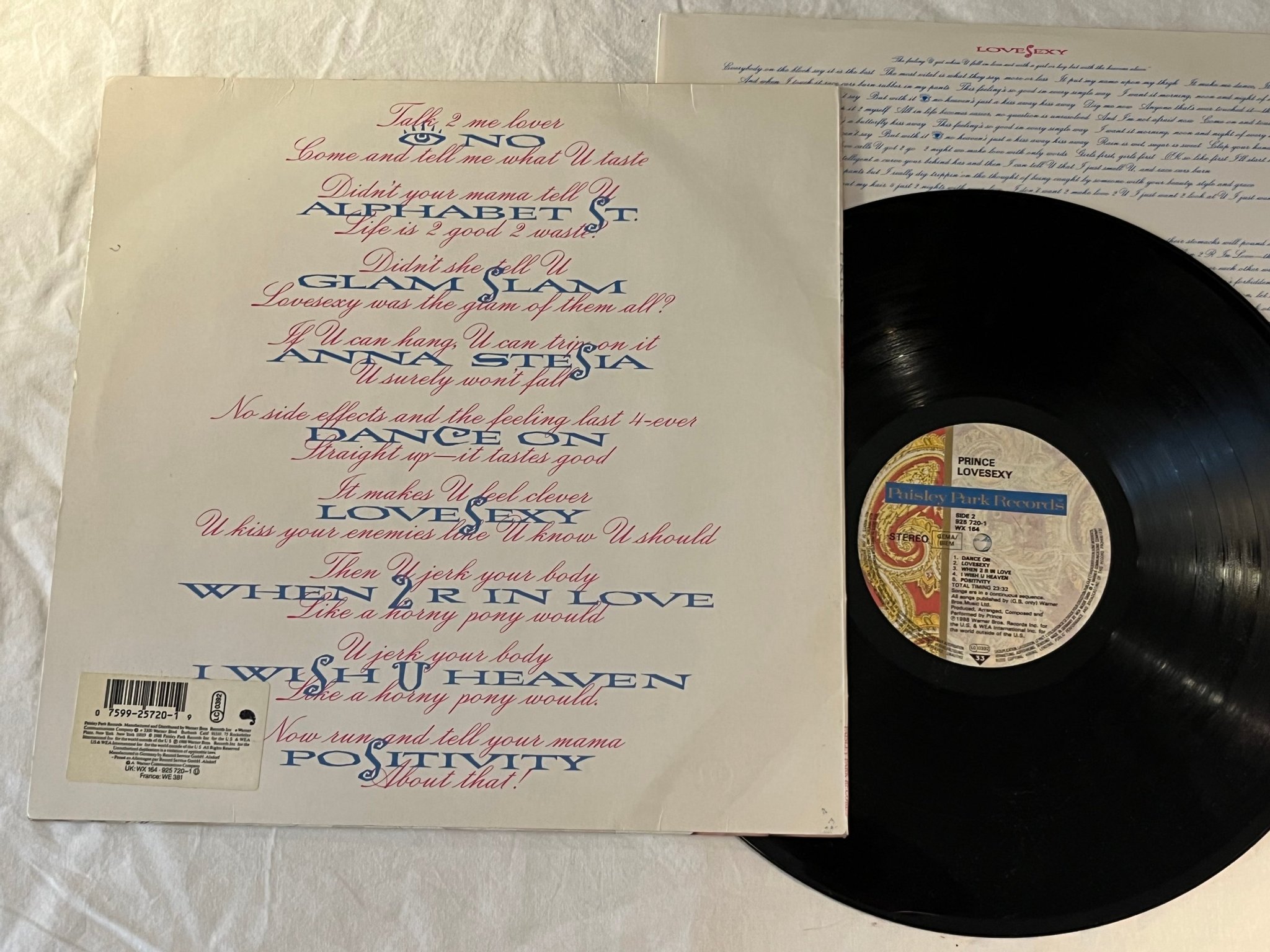 Omslagsbild för skivan PRINCE lovesexy LP -88 Ger PAISLEY PARK 925720-1 *** SIGNERAD PÅ NK -88 ***