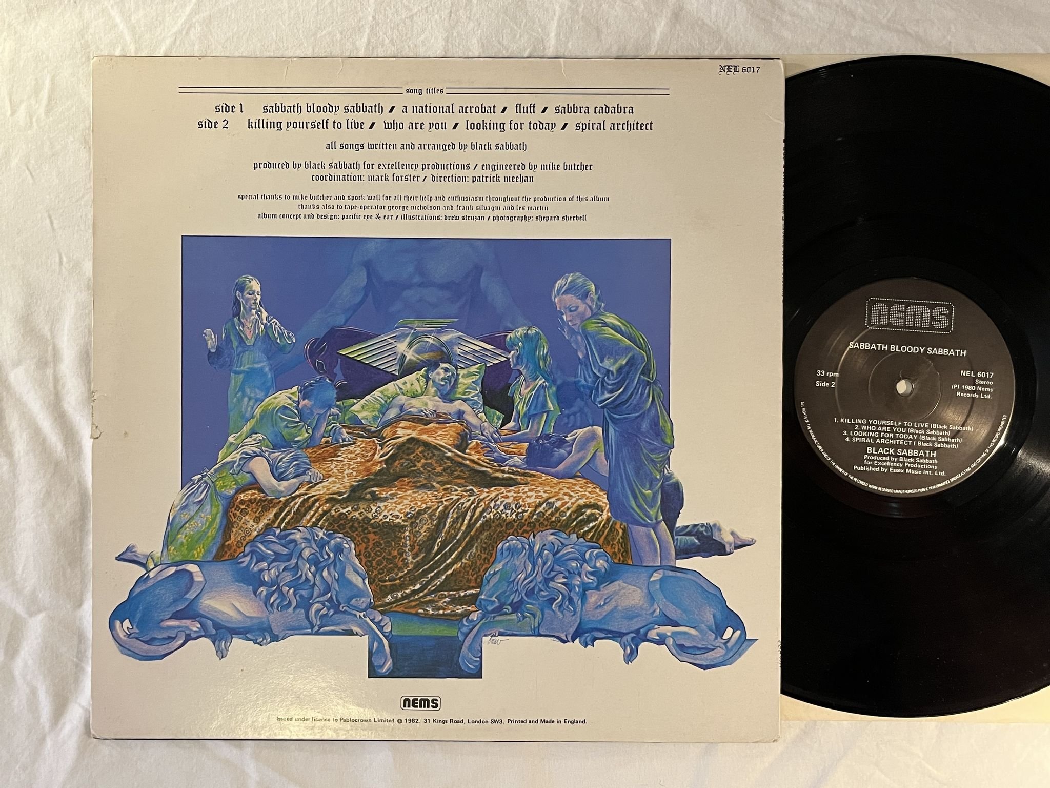 Omslagsbild för skivan BLACK SABBATH bloody Sabbath LP -80 Ireland NEMS NEL 6017