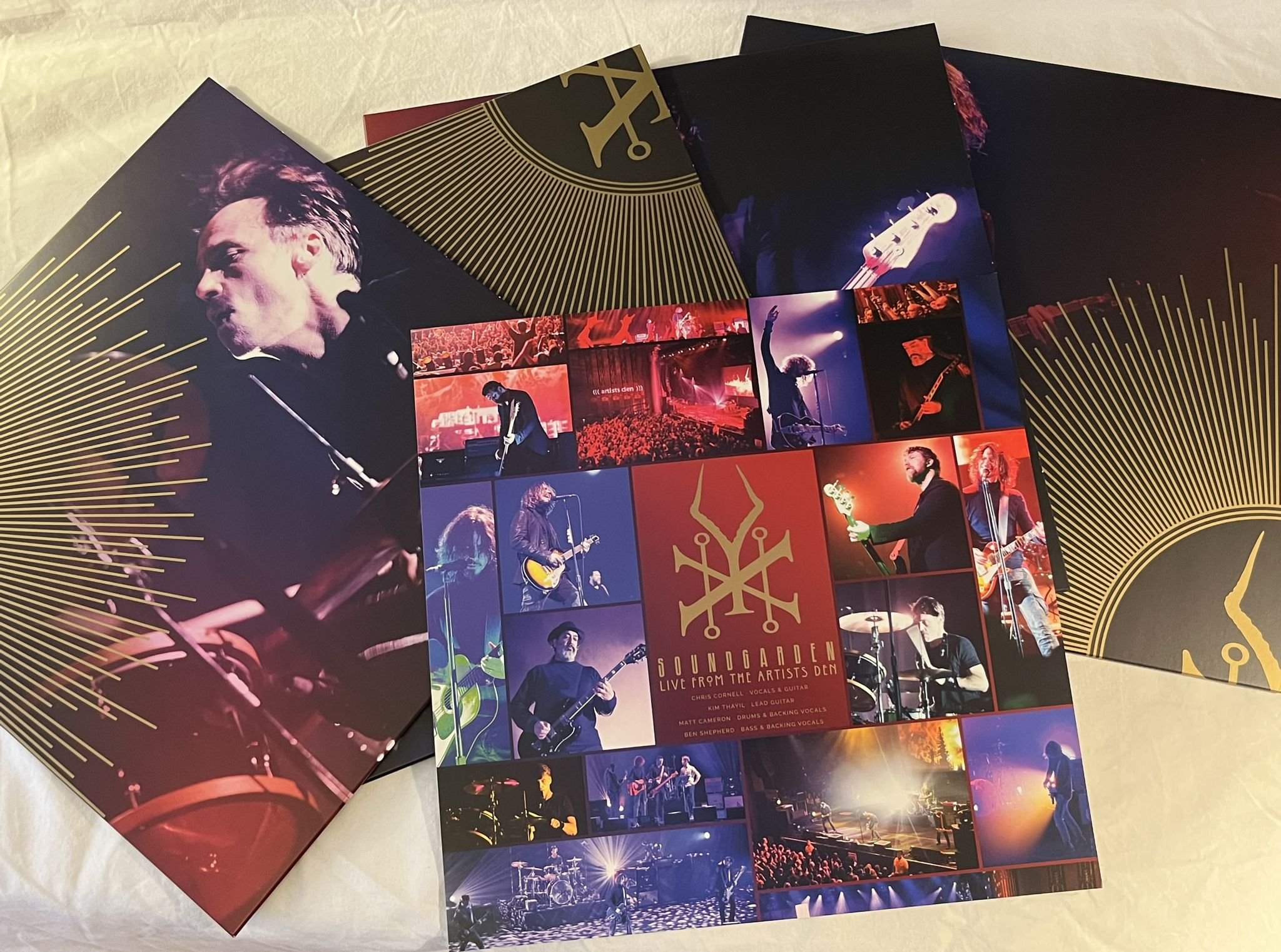 Omslagsbild för skivan SOUNDGARDEN Live From The Artists Den 4xLP BOX 2019 UNIVERSAL 00602577632068