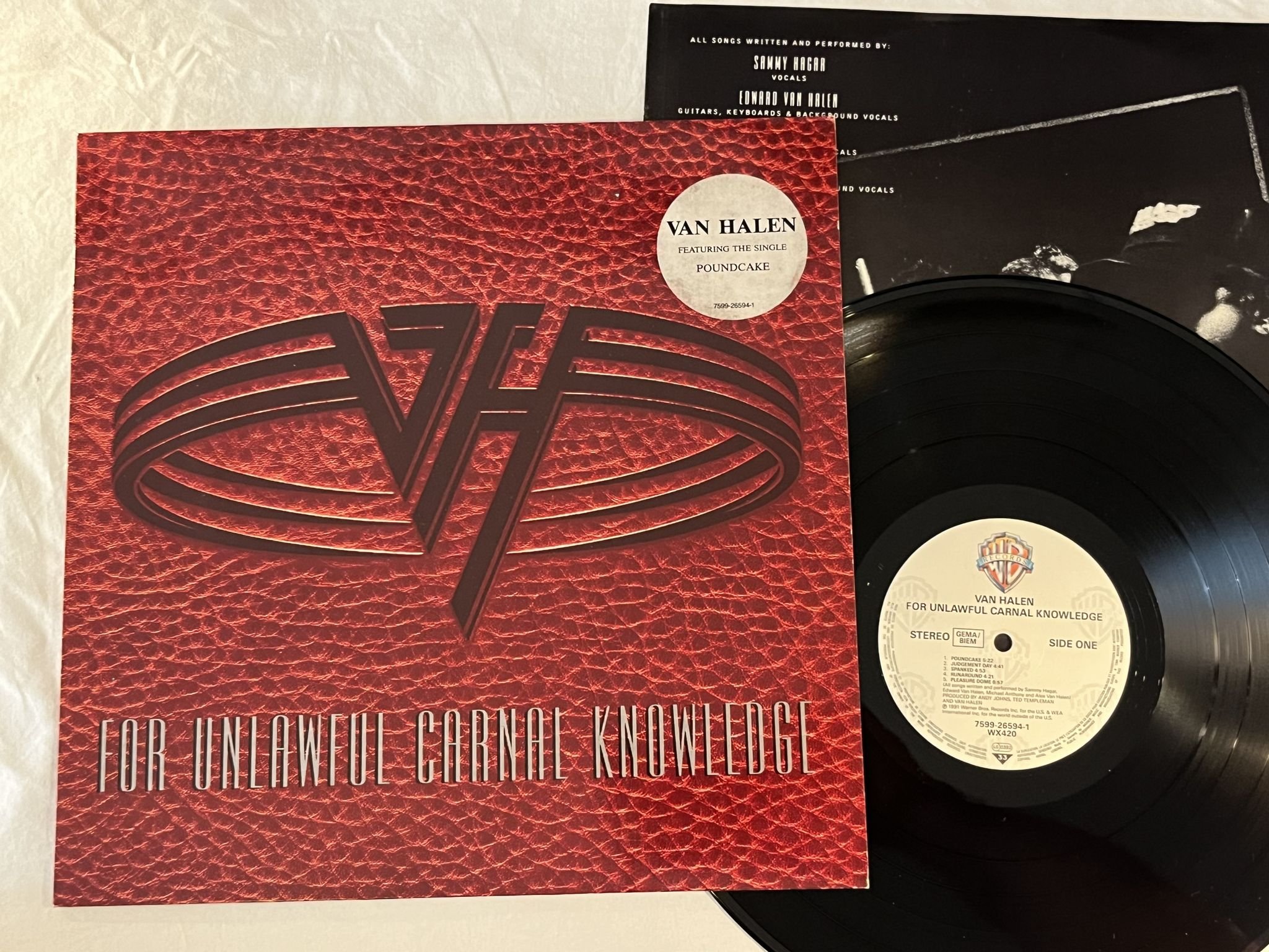Omslagsbild för skivan VAN HALEN For Unlawful Carnal Knowledge LP -91 WARNER BROS 7599265941