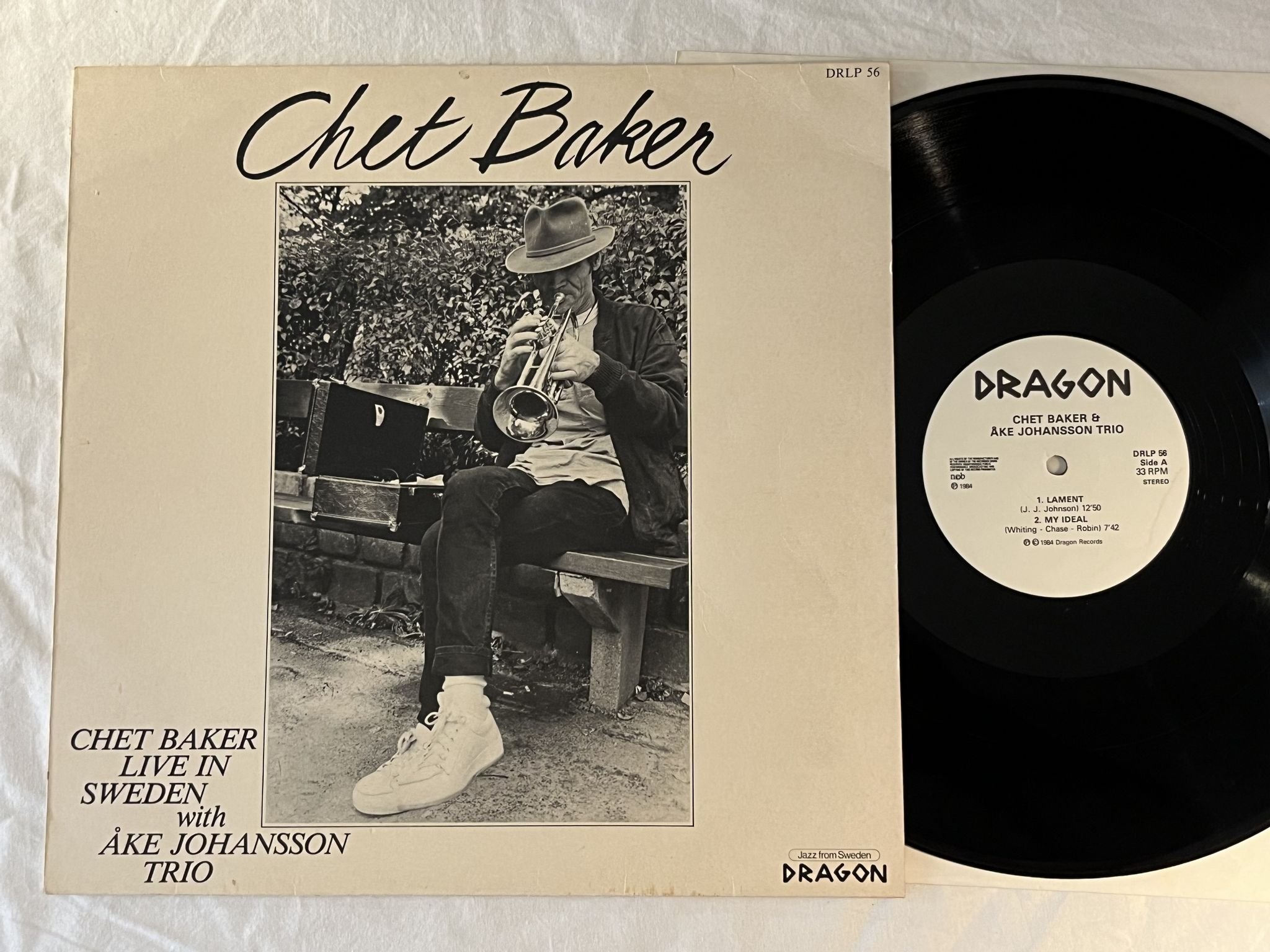 Omslagsbild för skivan CHET BAKER live in Sweden LP -84 Swe DRAGON DRLP 56