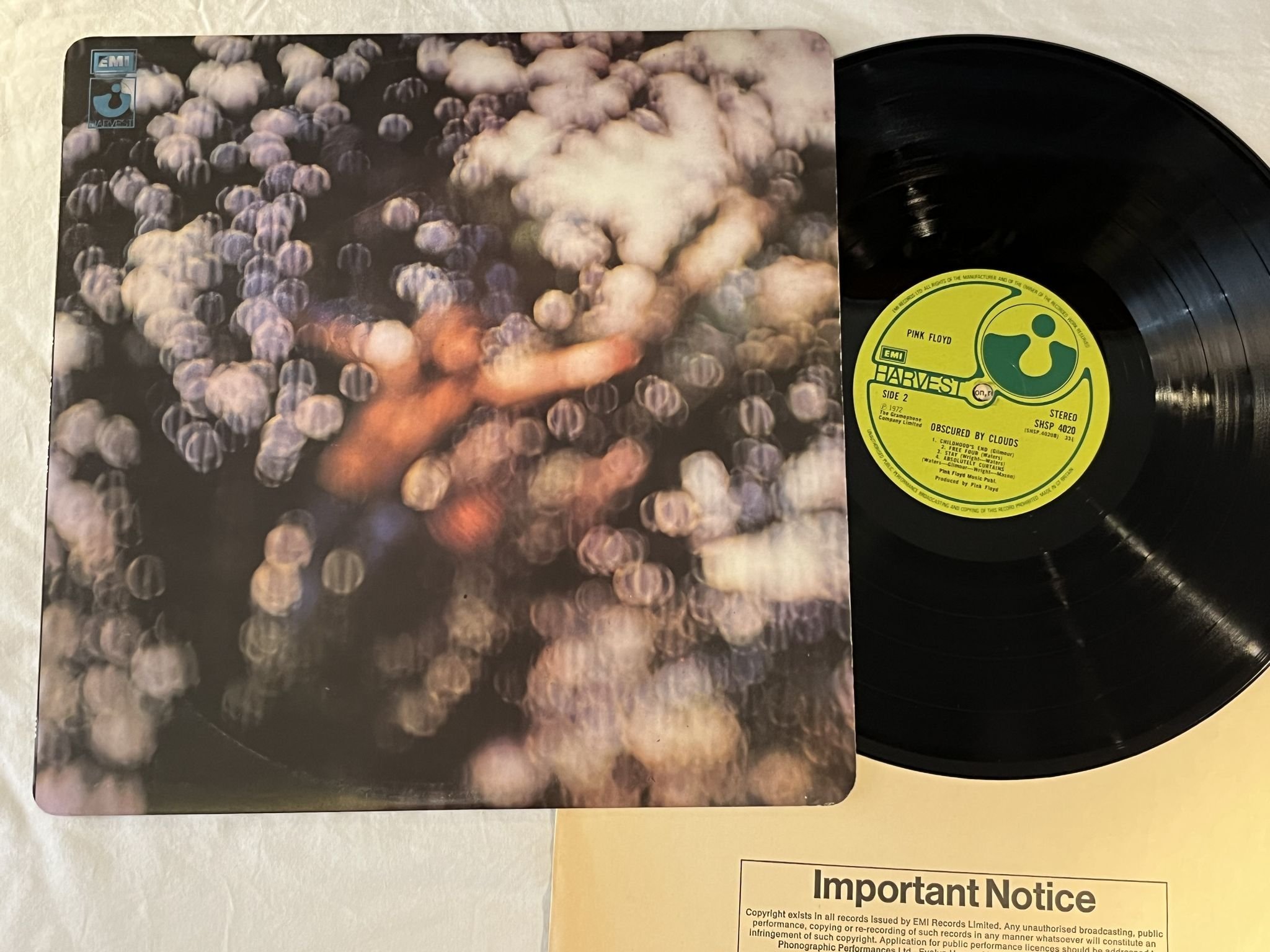 Omslagsbild för skivan PINK FLOYD Obscured By Clouds LP -72 UK HARVEST SHSP 4020
