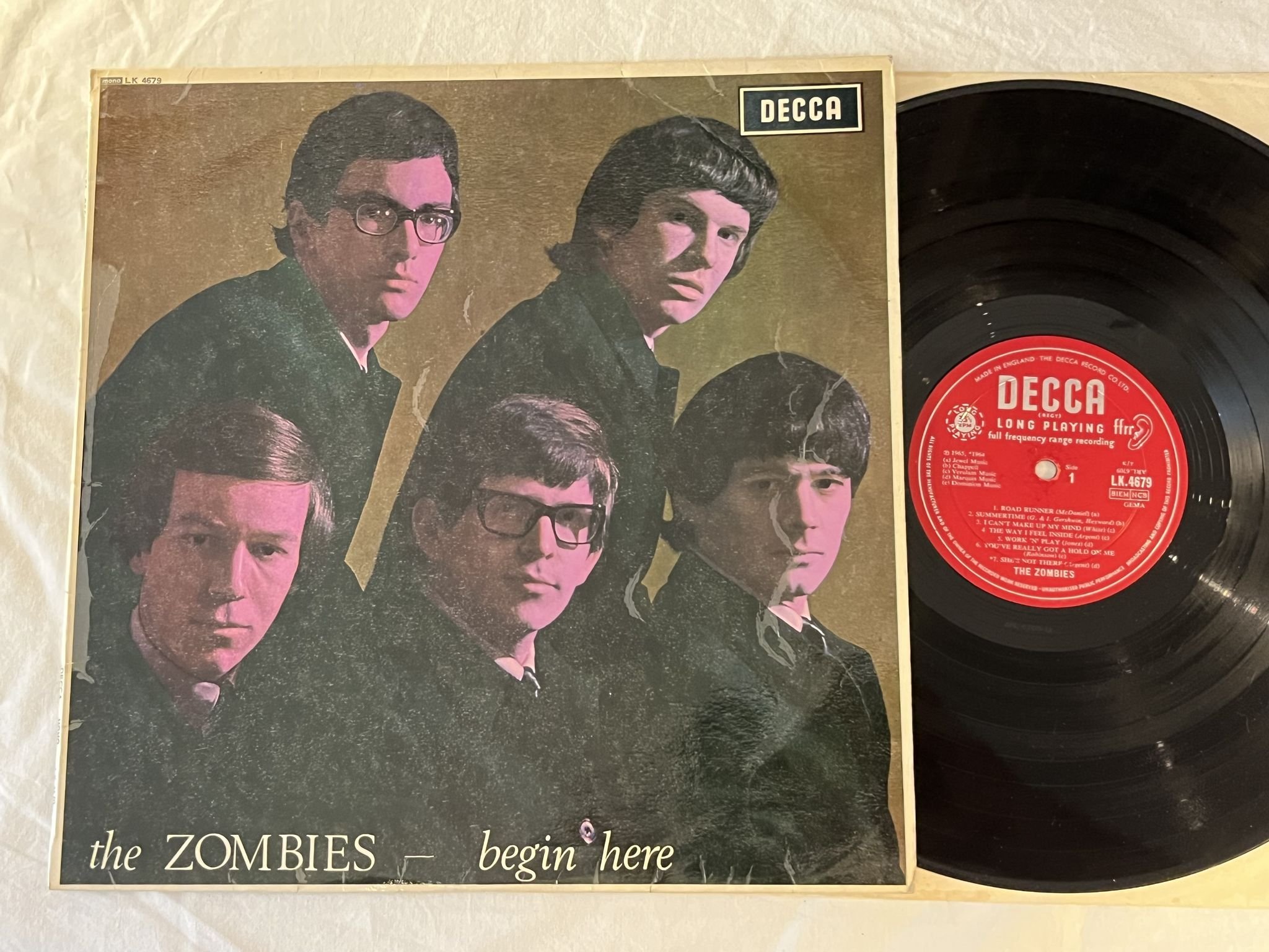 Omslagsbild för skivan THE ZOMBIES Begin Here LP -65 UK DECCA mono LK 4679