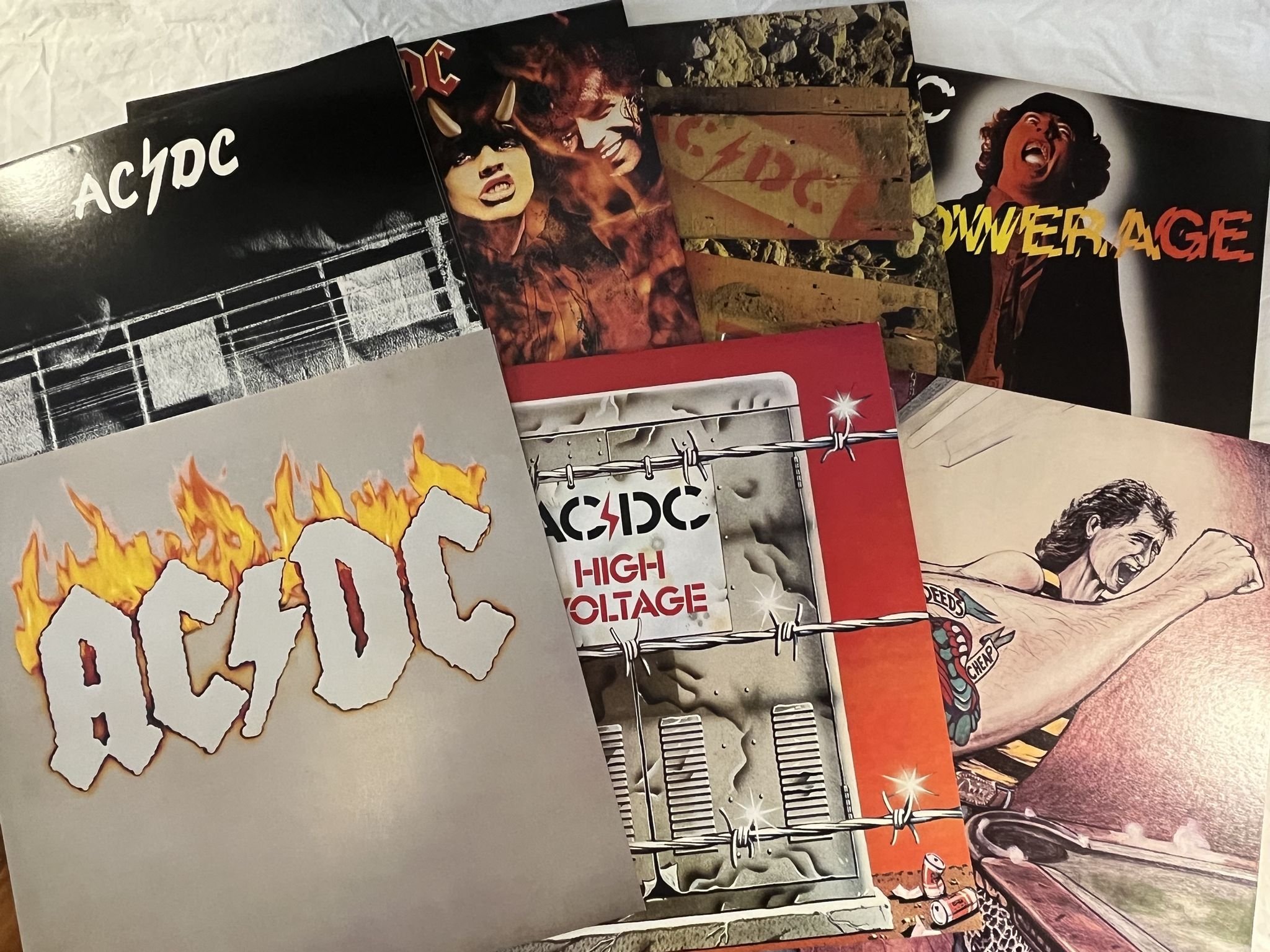 Omslagsbild för skivan AC/DC Vol. 1 6xLP box -8? Australia & New Zealand ALBERT AC/DC1 ** RARE **