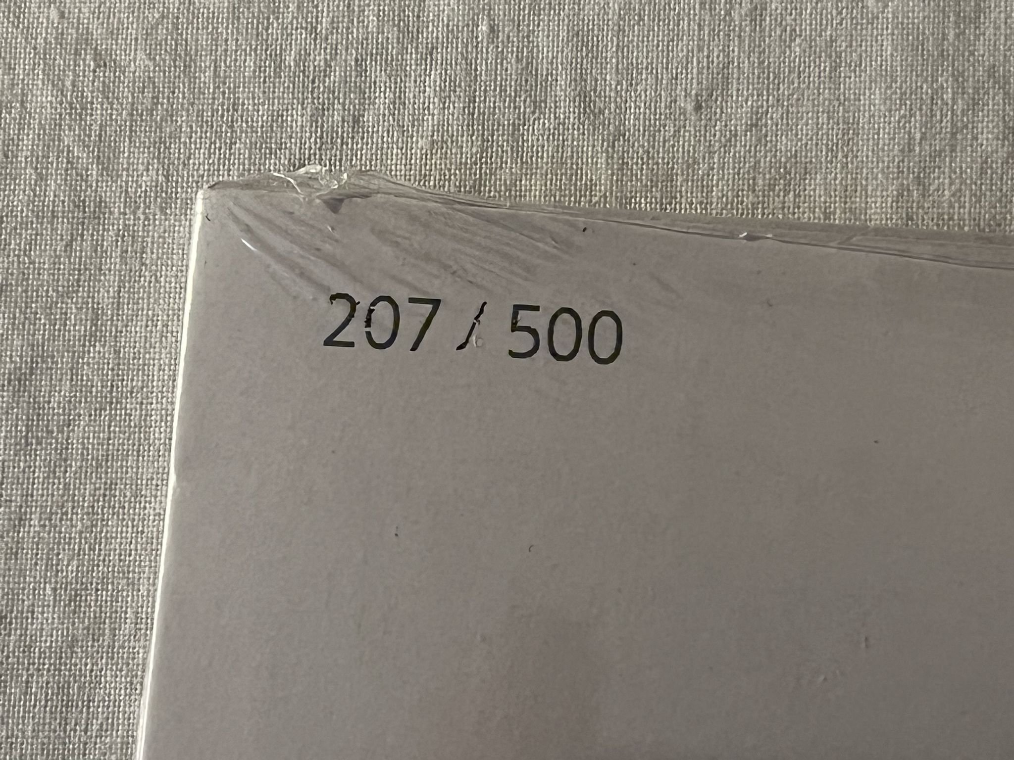 Omslagsbild för skivan HÄSTPOJKEN En Magisk Tanke LP 2013 Parlophone – 5099992847811 ** Numbered **